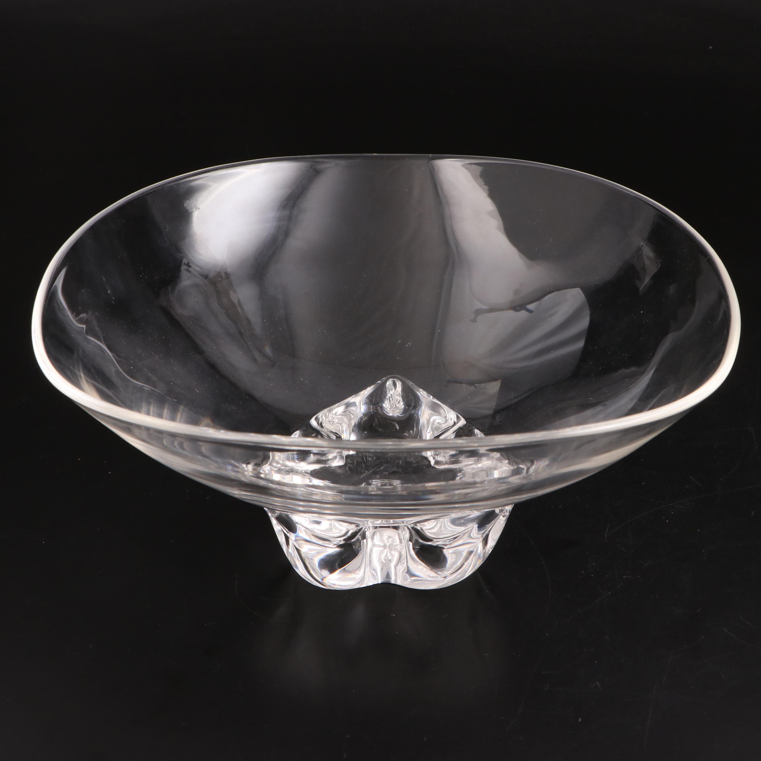 Donald Pollard for Steuben Art Glass "Trillium" Footed Bowl