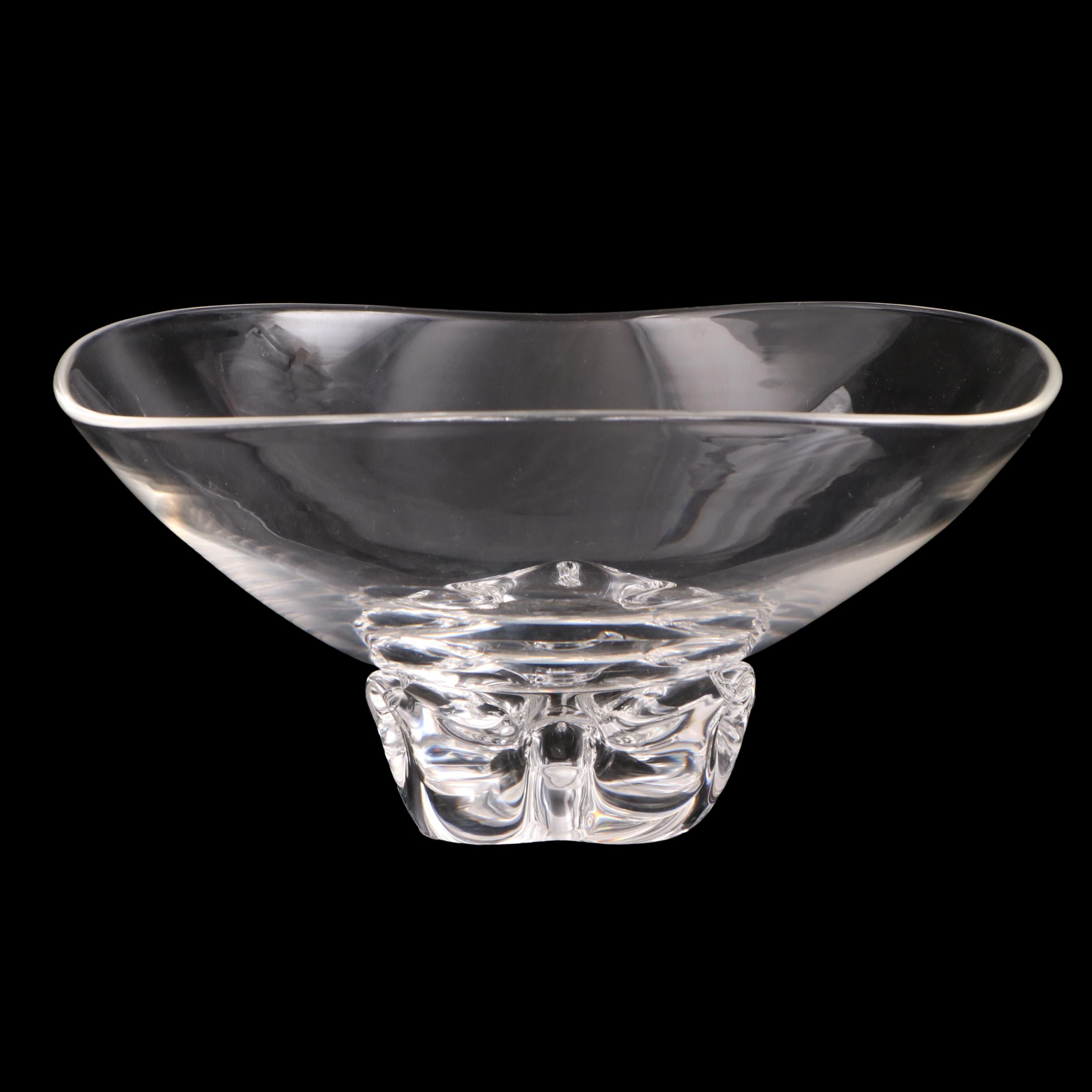 Donald Pollard for Steuben Art Glass "Trillium" Footed Bowl