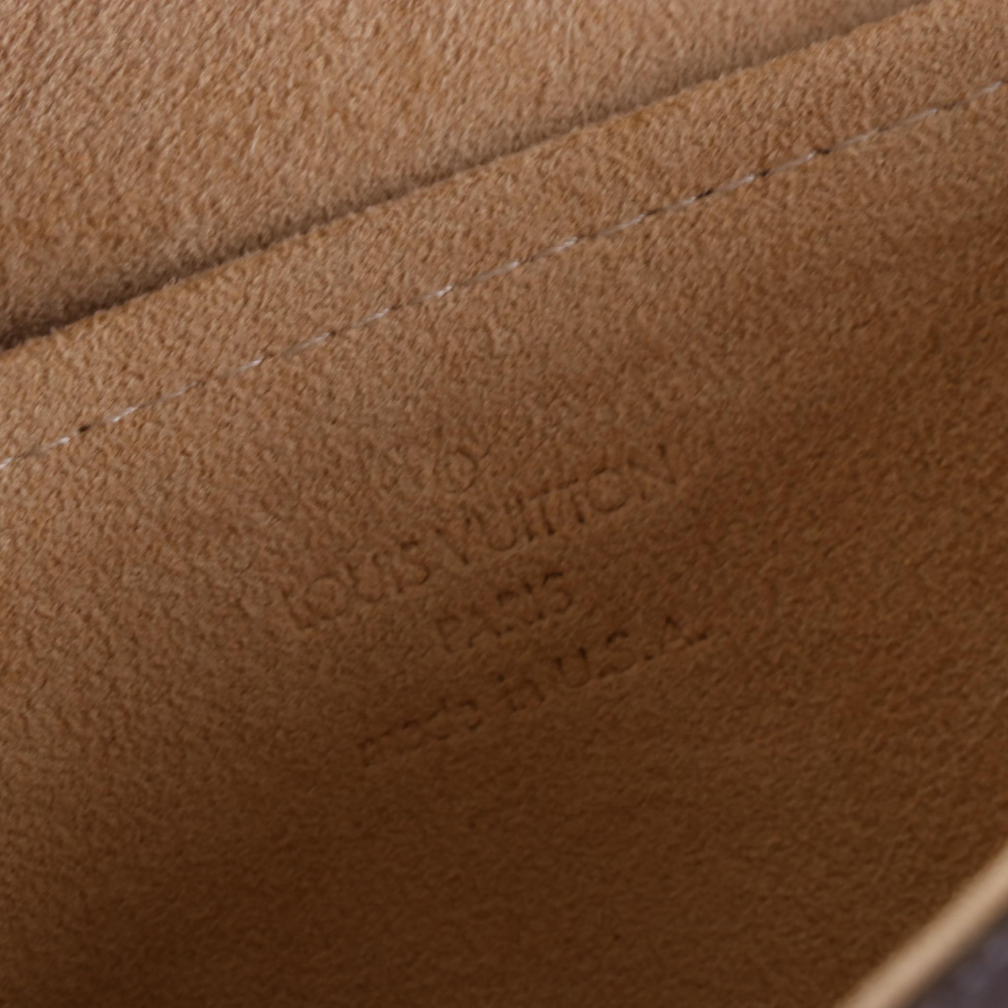 Louis Vuitton Pochette Twin GM in Monogram Canvas and Vachetta Leather