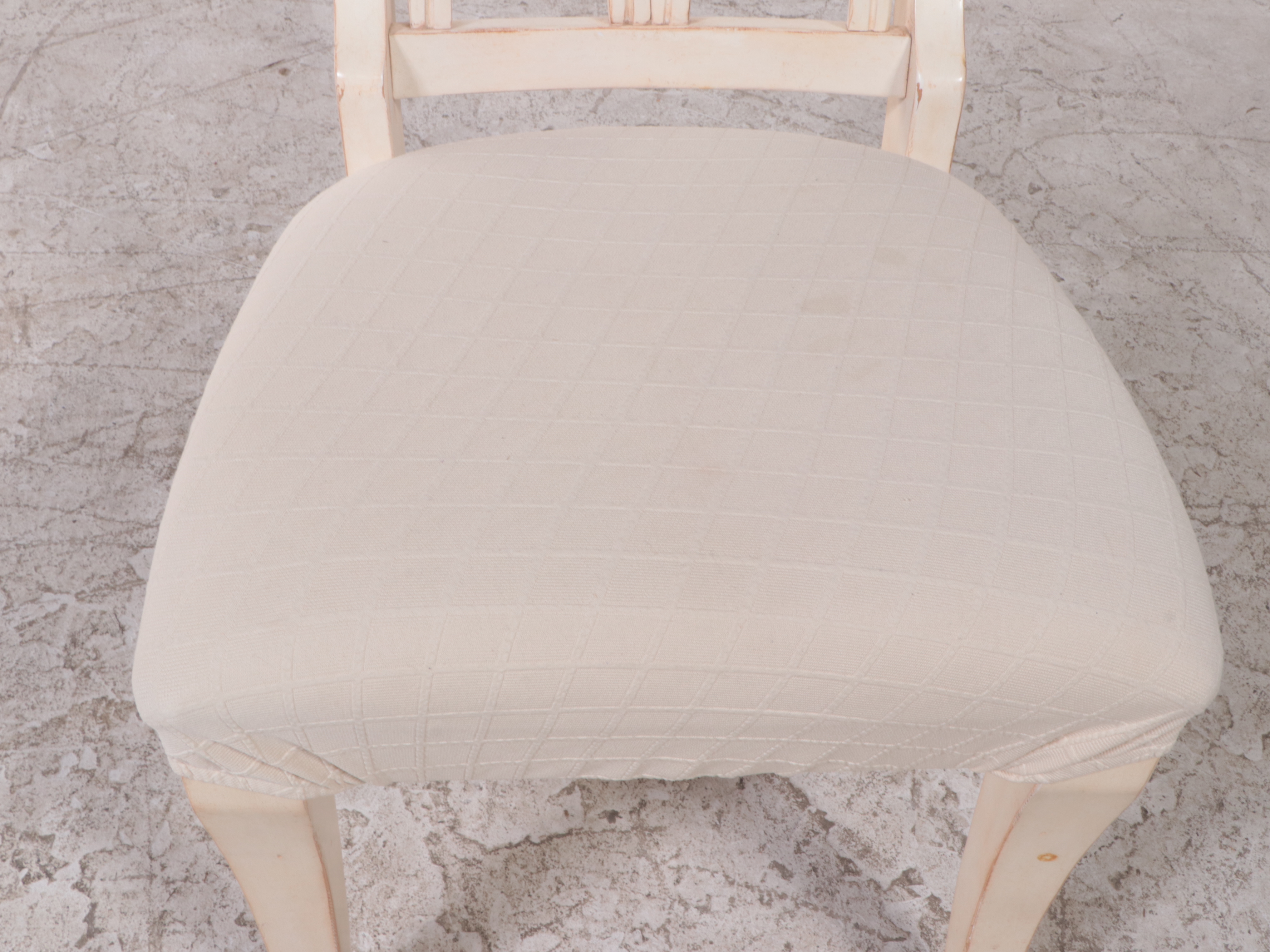 Markor International Classical Style Parcel-Painted and Pine Top Dining Set