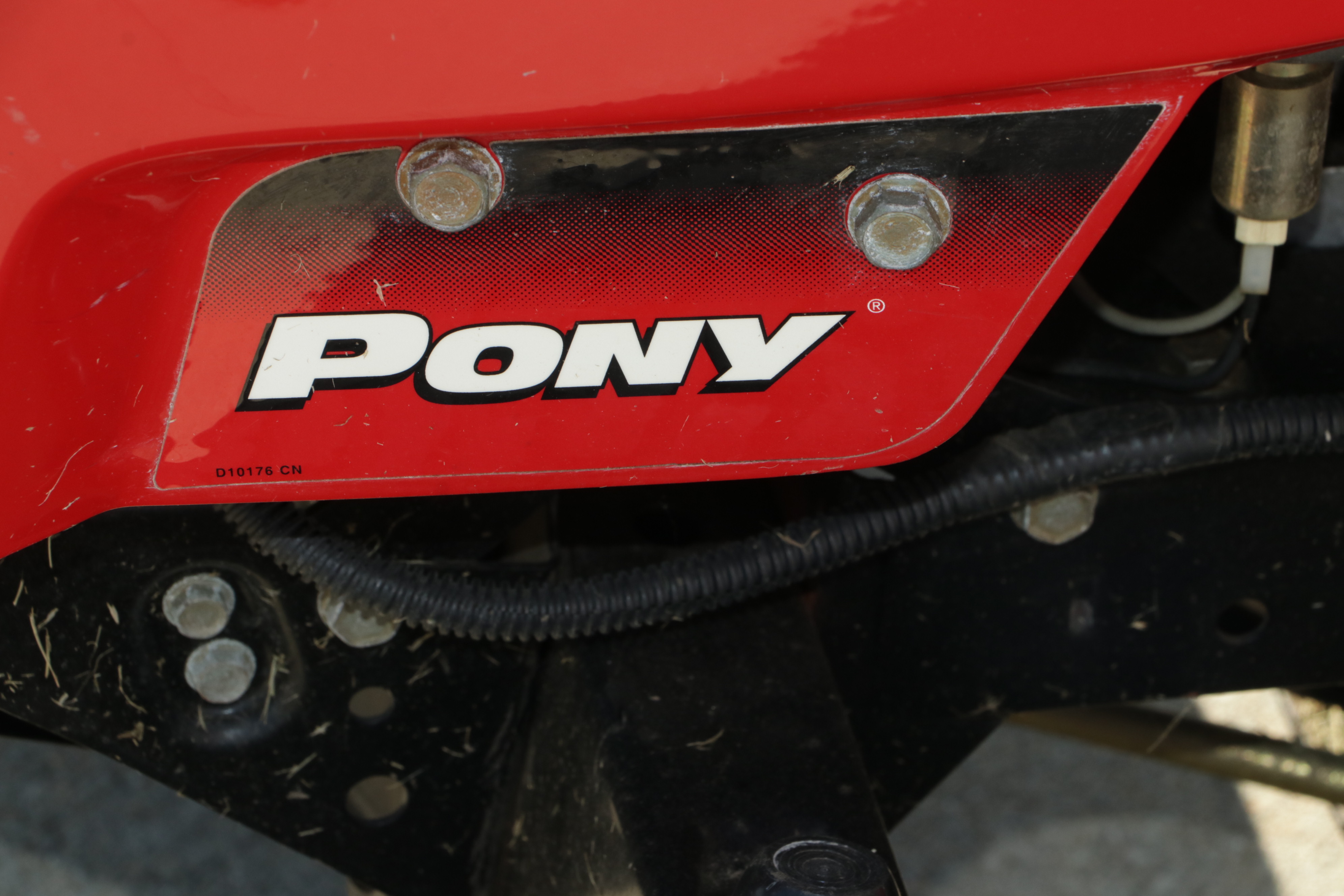 Troy-Bilt Pony 42" Deck Riding Lawnmower