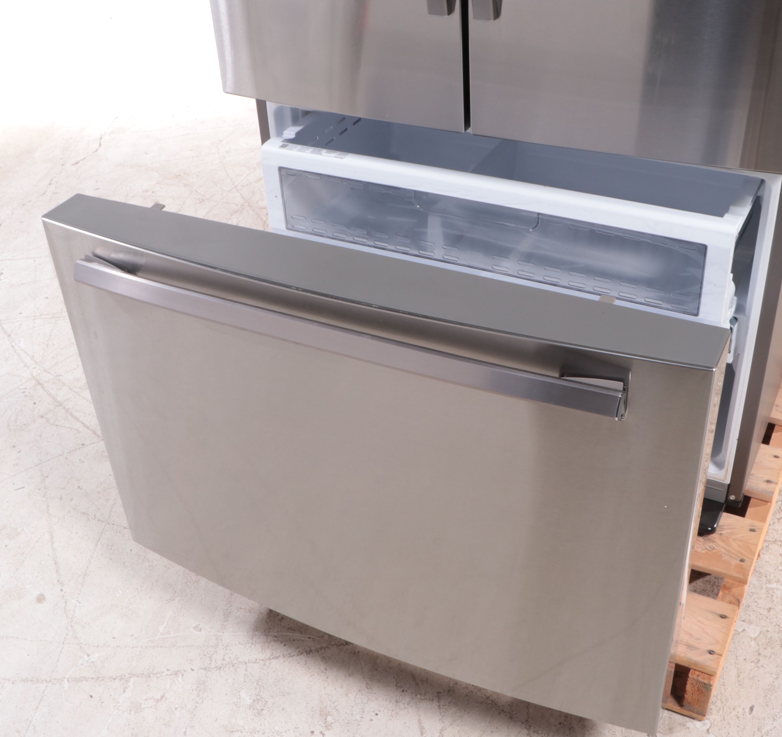 Samsung 28 cu. ft. French Door Refrigerator in Fingerprint Resistant Stainless