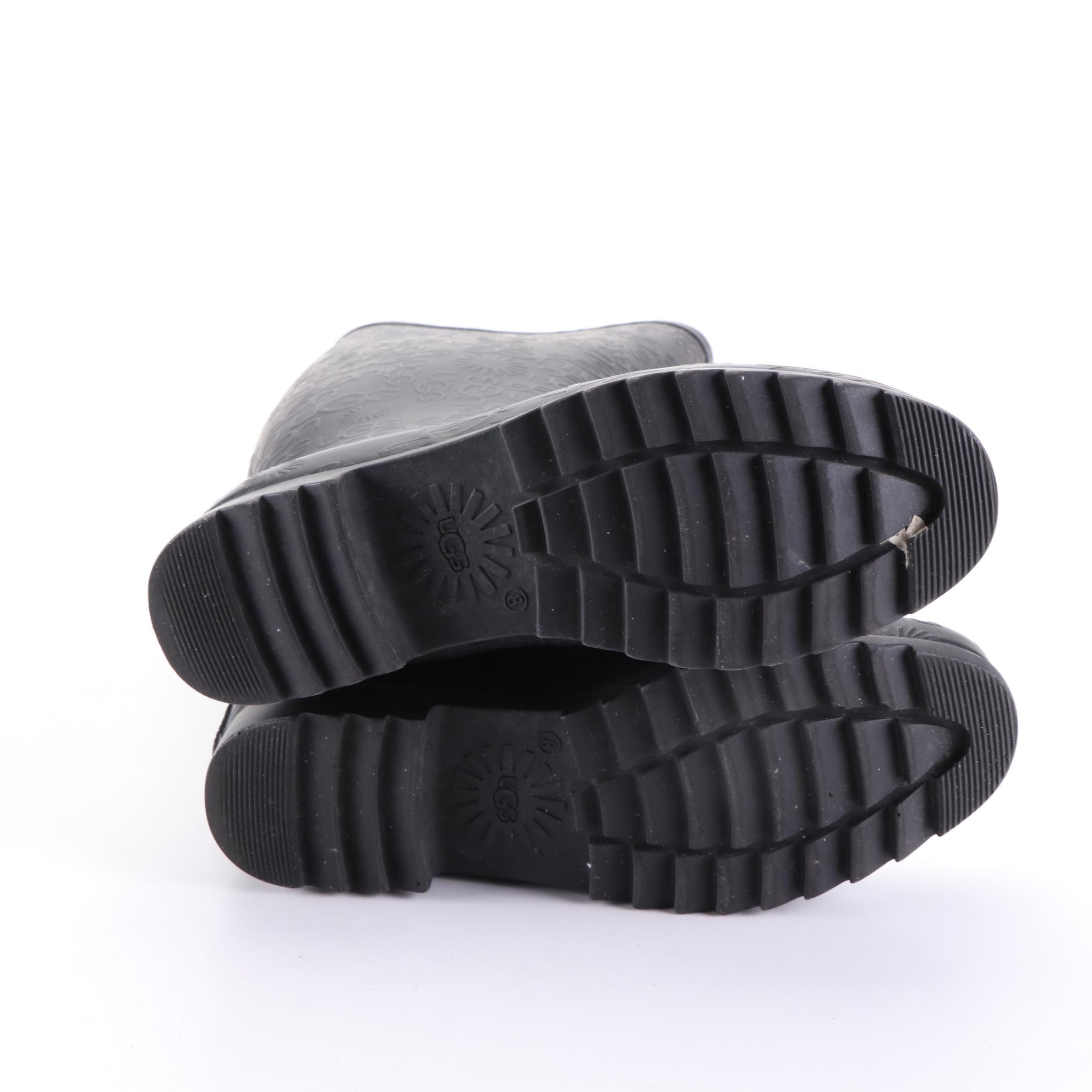 G By Guess Boots in Grey Faux Leather and UGG Rubber Rain Boots