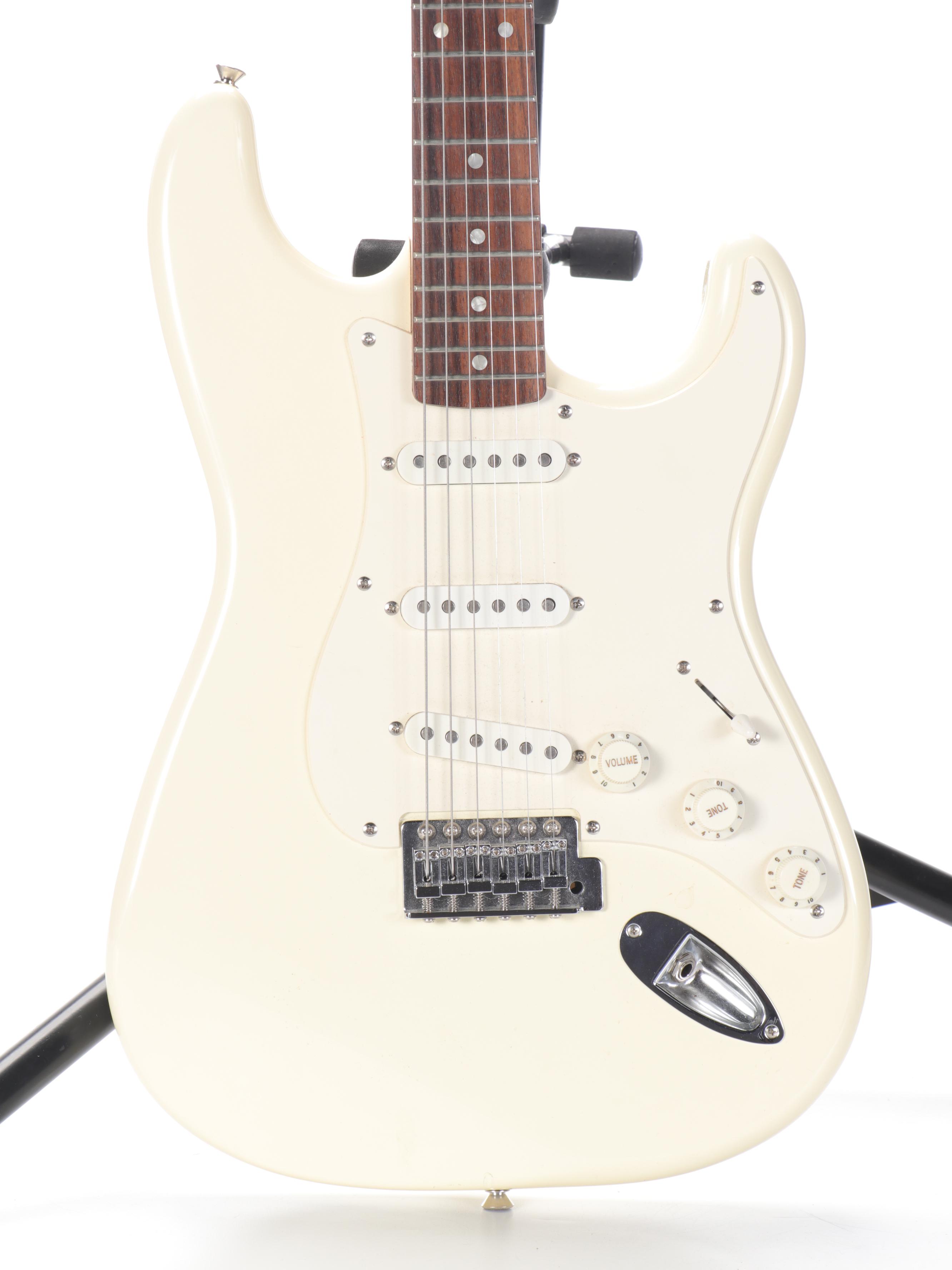 Squier Strat by Fender Affinity Series Electric Guitar With Case and Stand