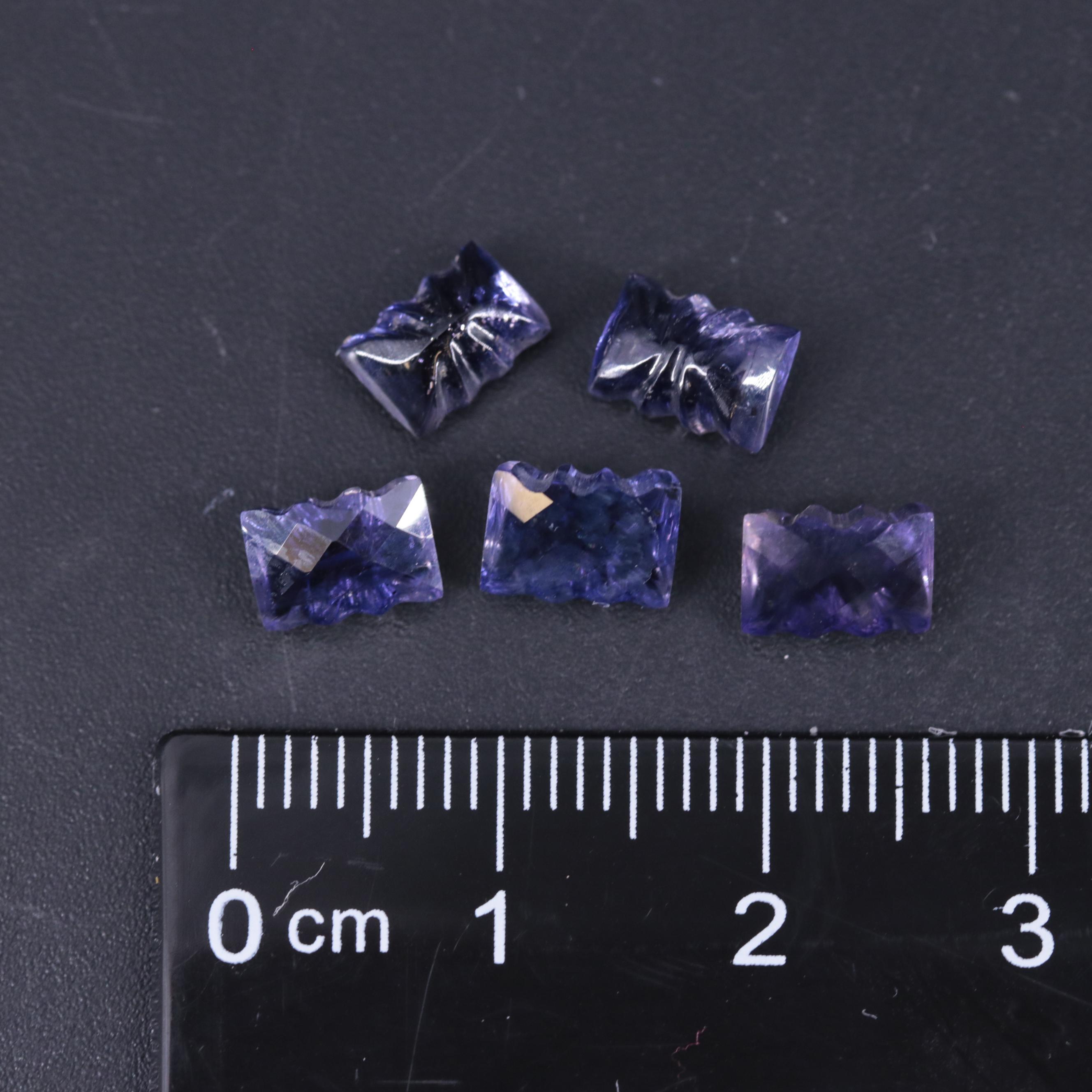 Loose 5.37 CTW Iolite