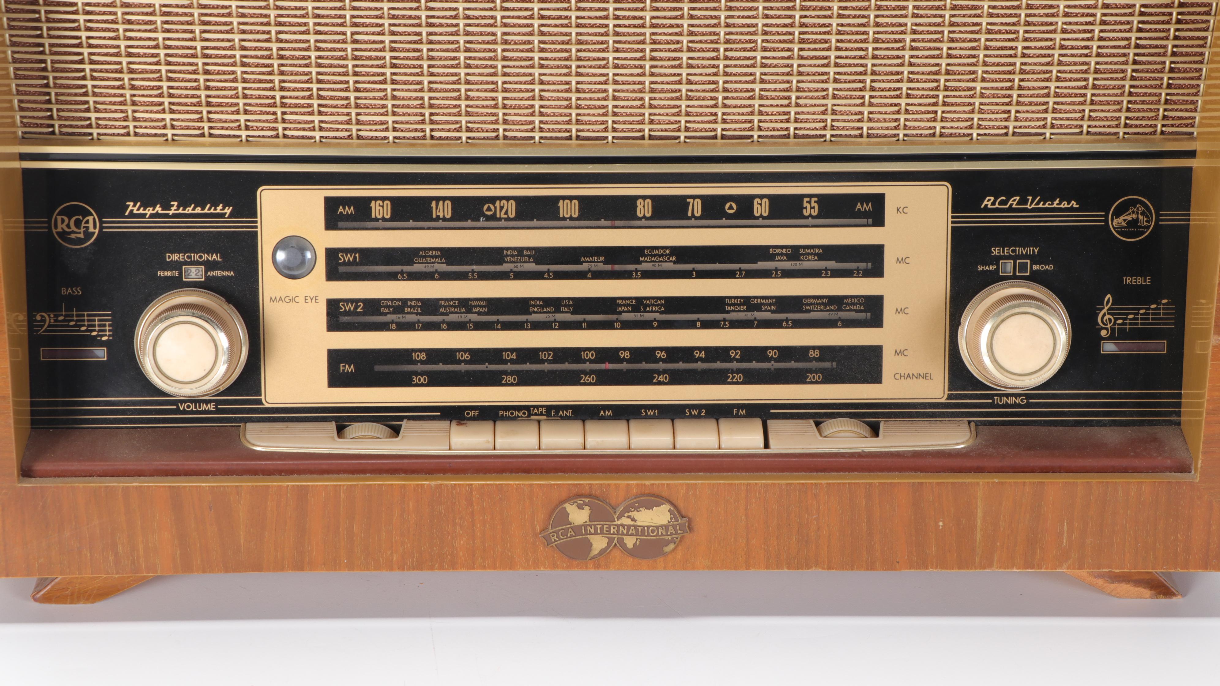 RCA Victor Model 9-INT-1 High Fidelity AM/FM Tube Radio, Mid-20th Century
