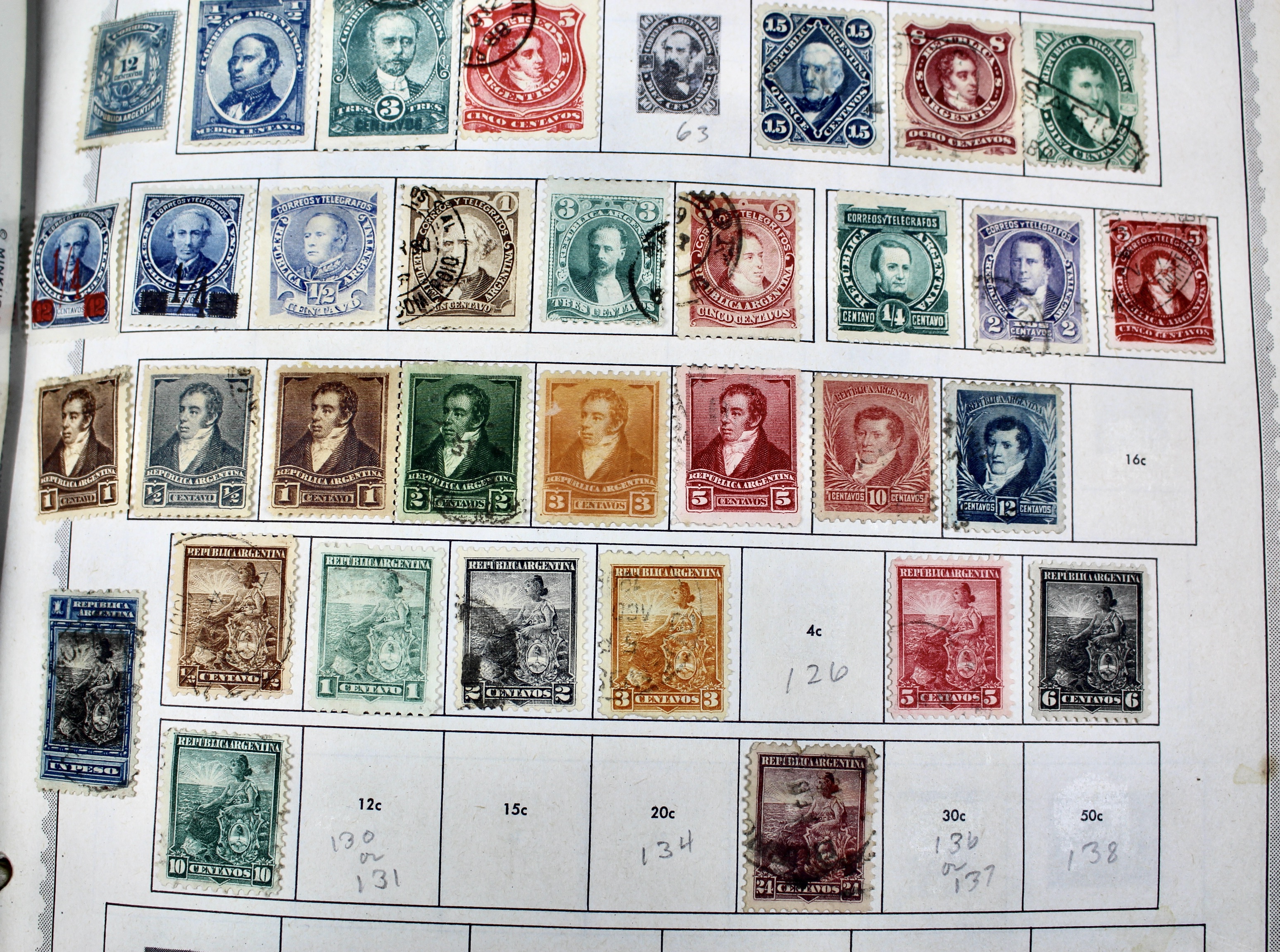 Minkus Supreme Global Postage Stamp Album