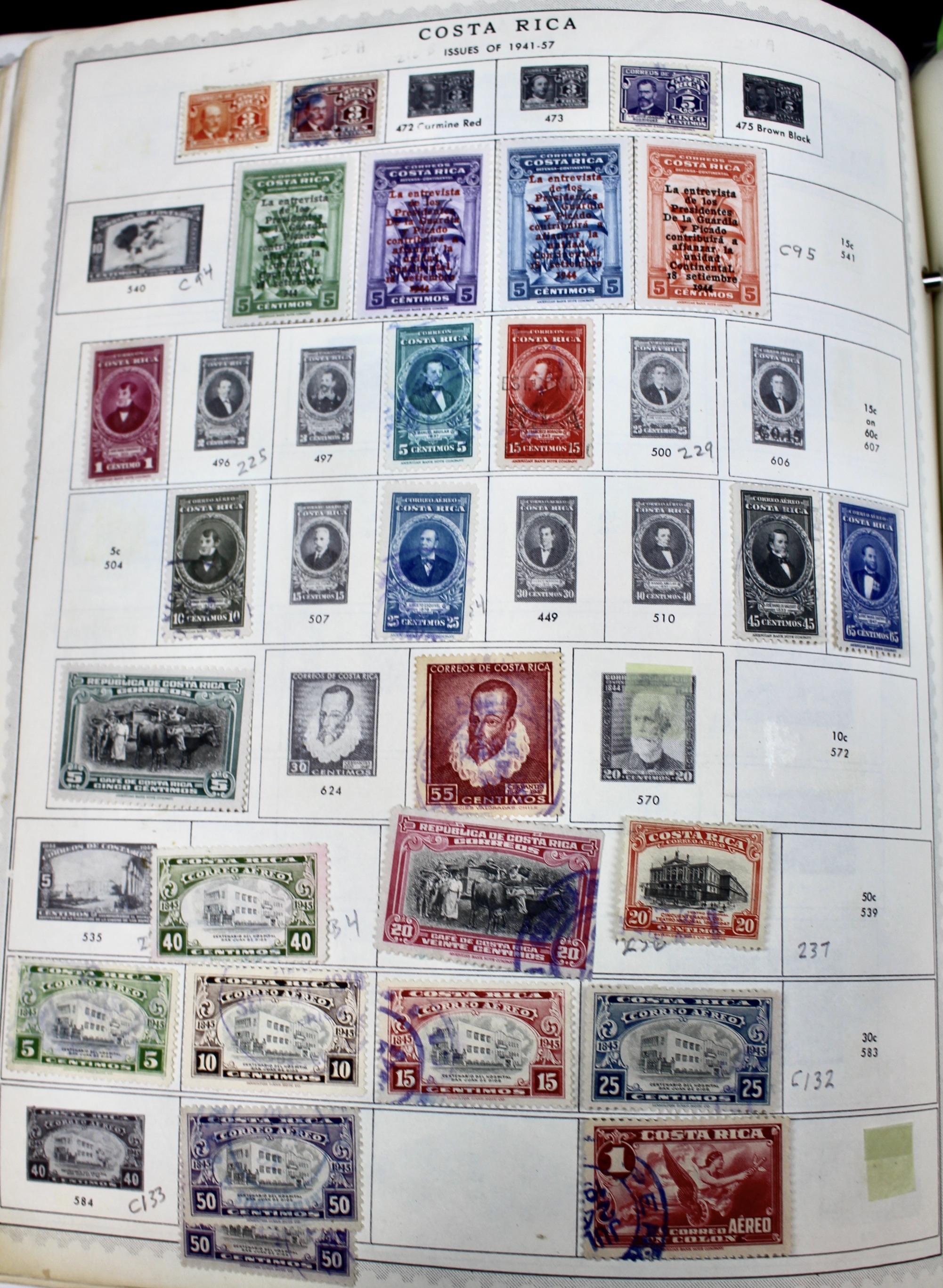 Minkus Supreme Global Postage Stamp Album