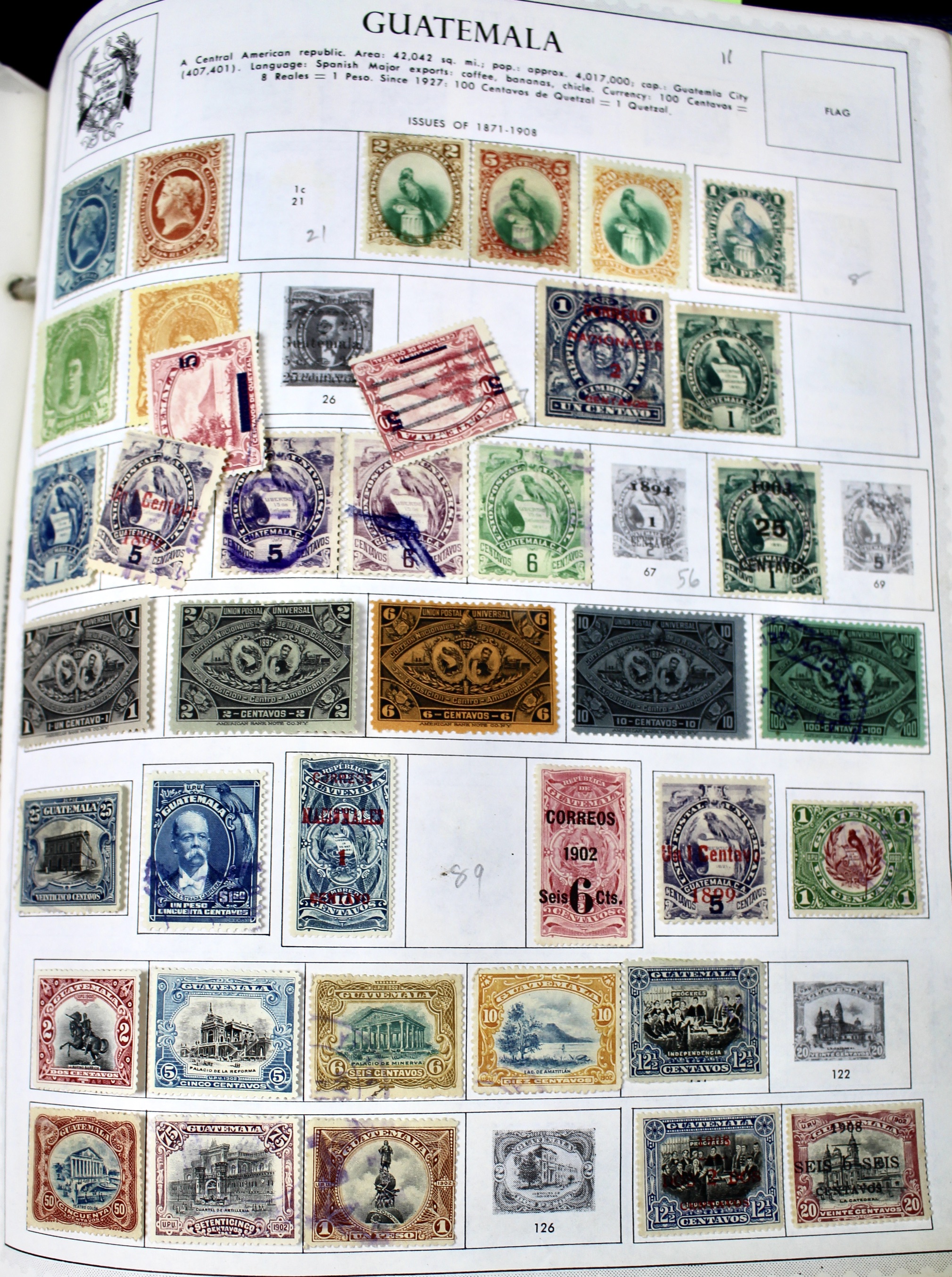 Minkus Supreme Global Postage Stamp Album