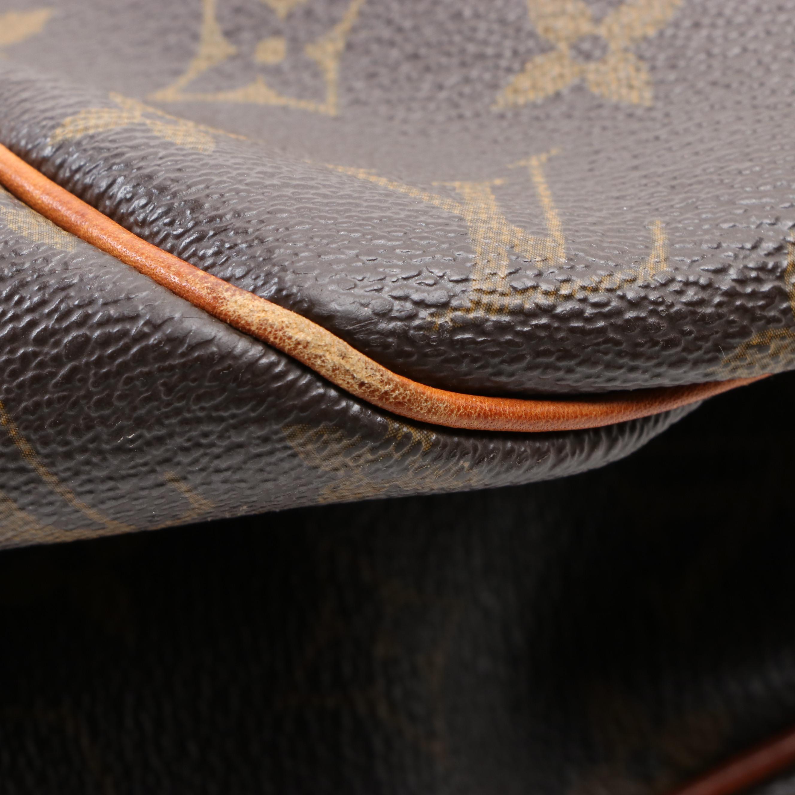 Louis Vuitton Batignolles Horizontal in Monogram Canvas and Vachetta Leather