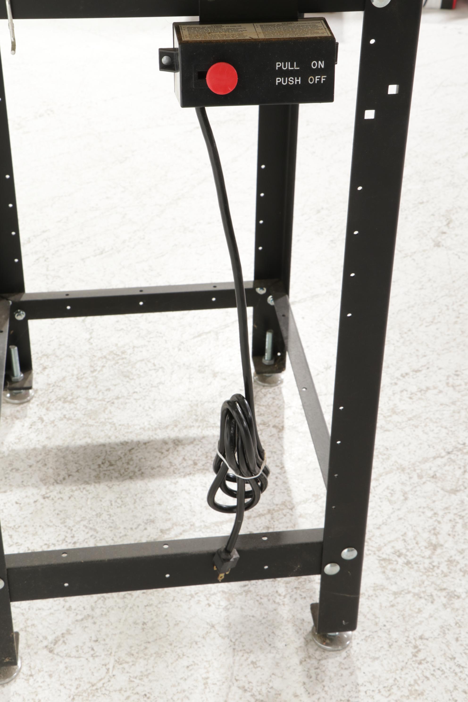 Porter-Cable 690LR Router and Rockler Metal Framed Router Table