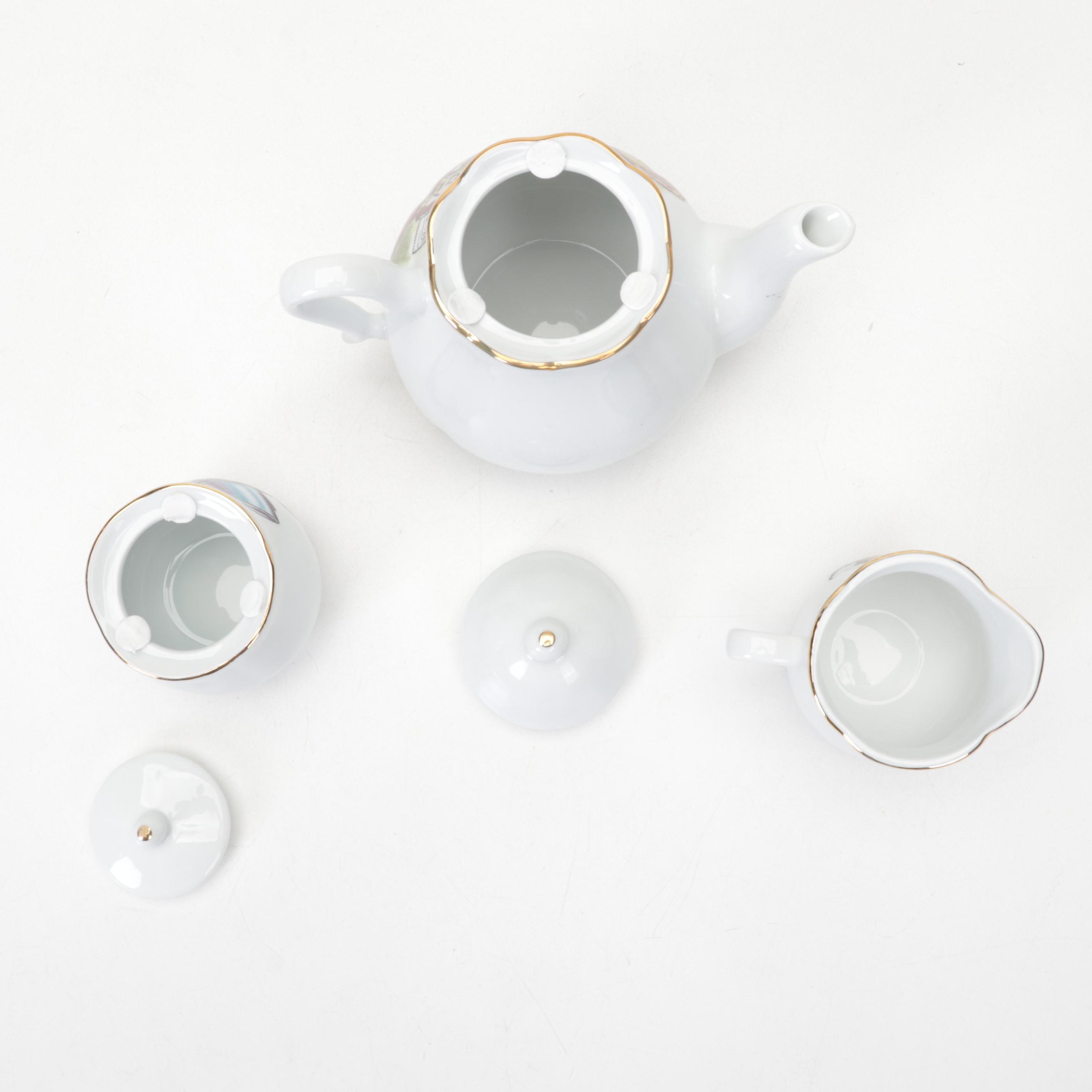 Reutter Porzellan "Alice In Wonderland" Child's Tea Set with Case, 2010