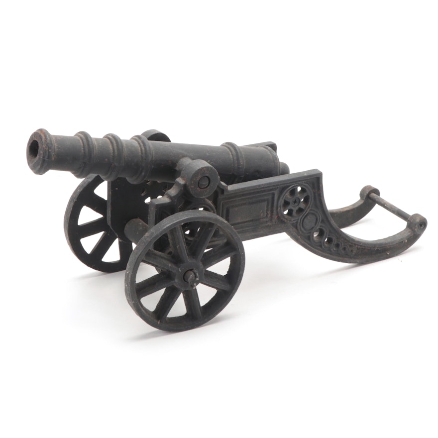 English Style Cast Iron Miniature Cannon Replica