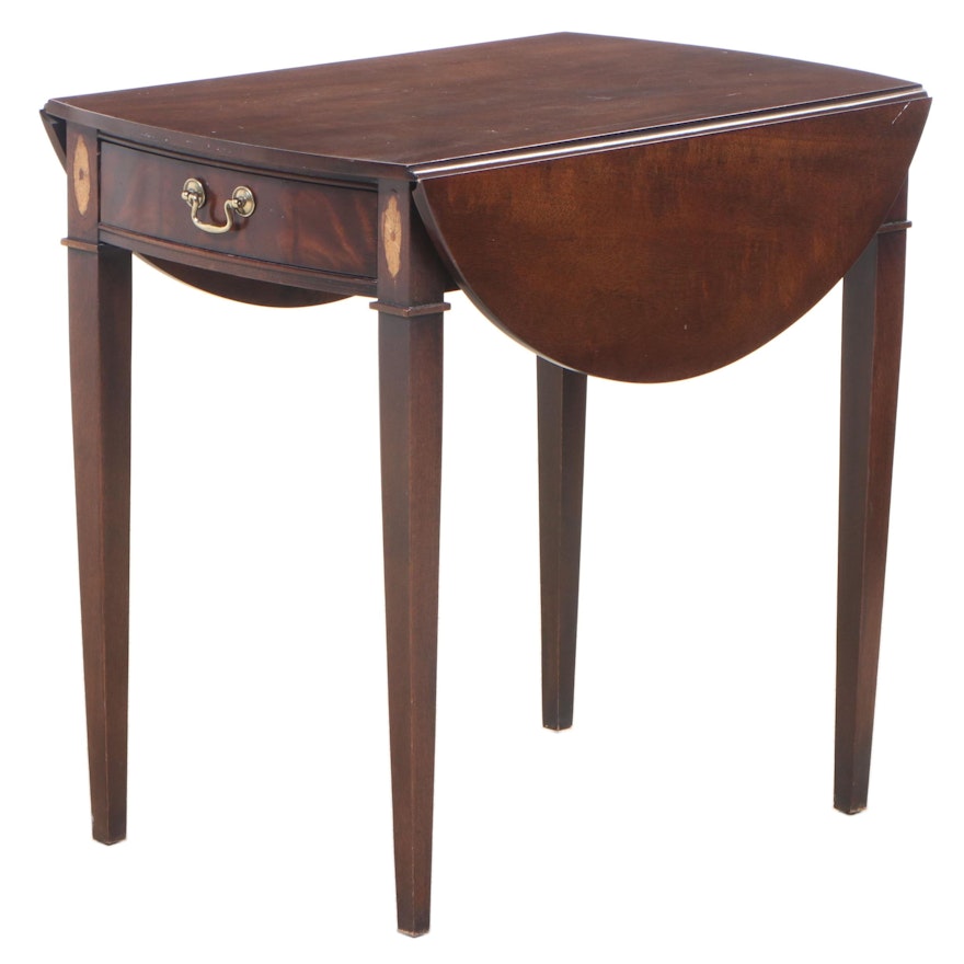 Drexel-Heritage Hepplewhite Style Mahogany Pembroke Table