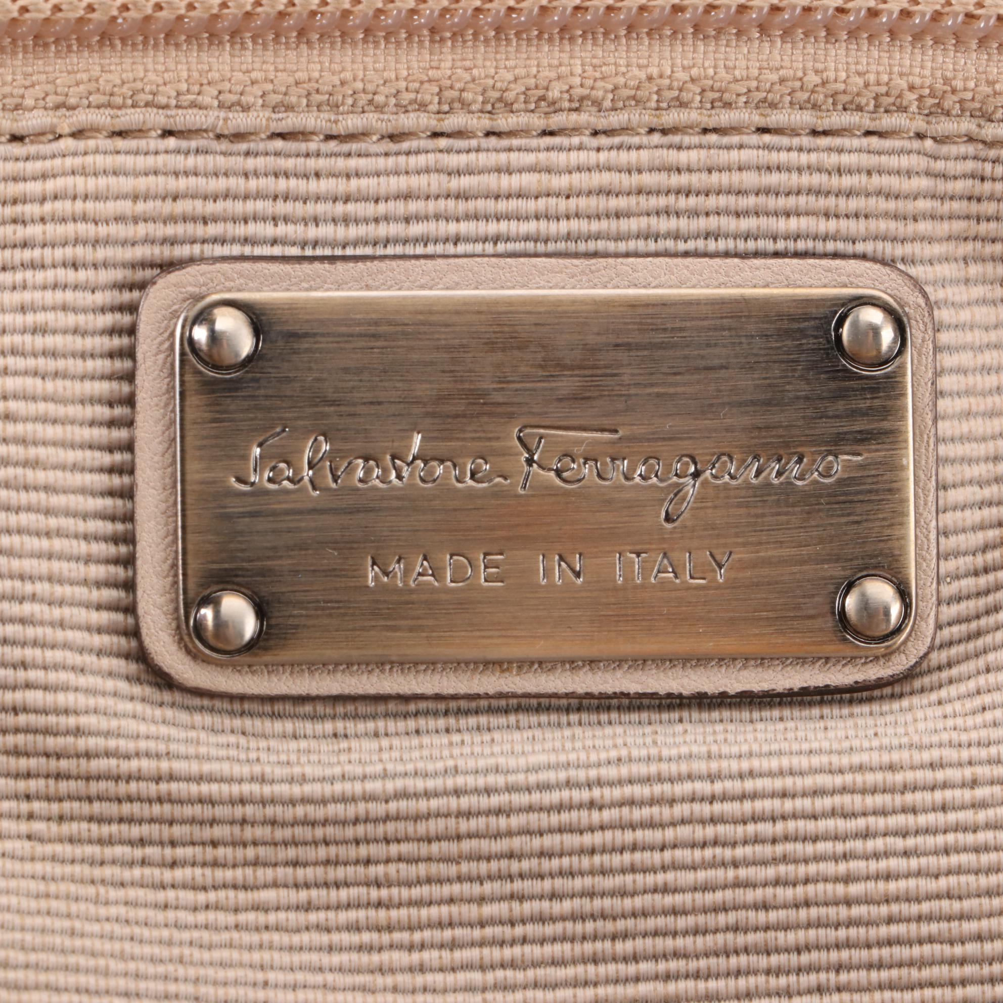 Salvatore Ferragamo Vara Bow Shoulder Bag in Calfskin Leather