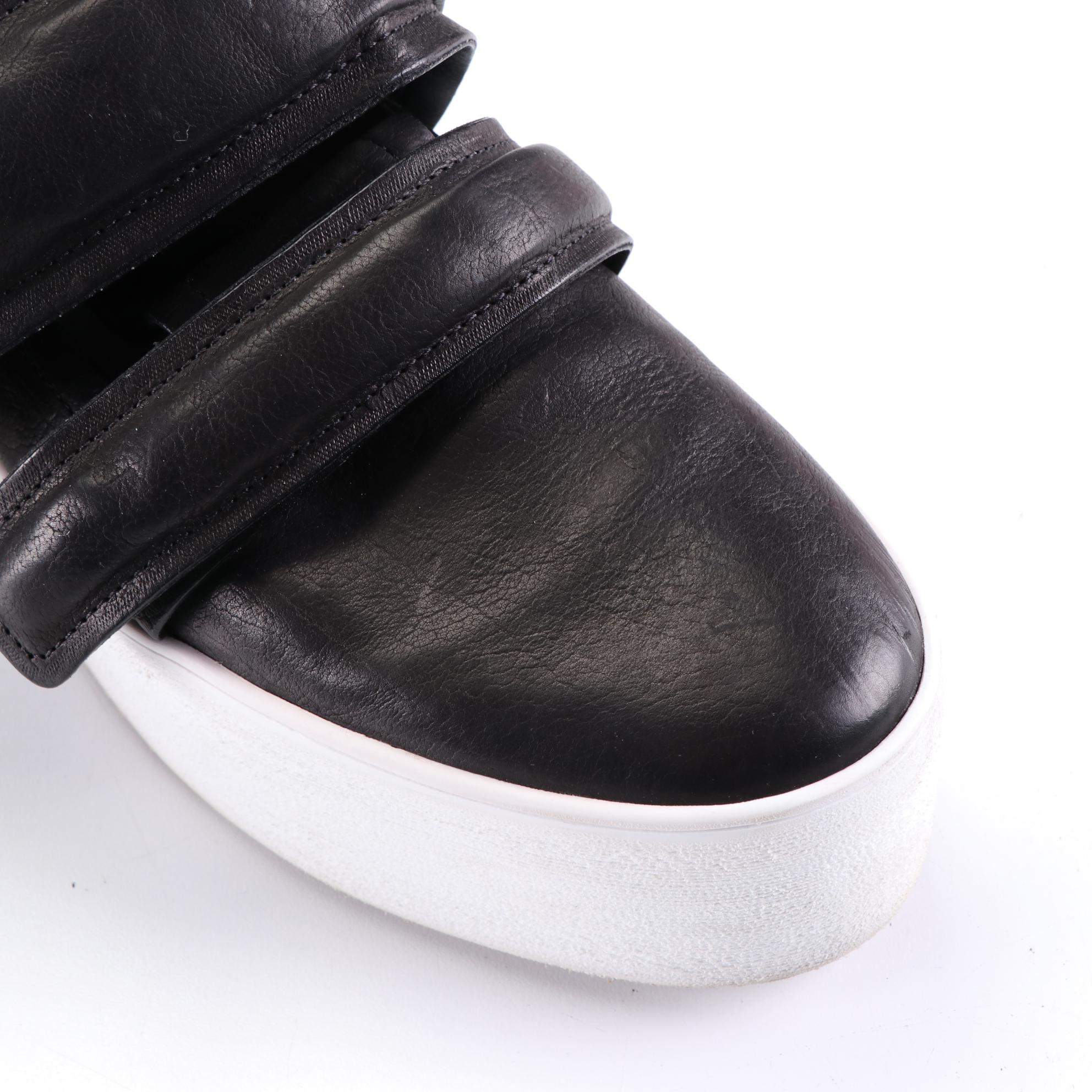 Puro_Secret Platform Shoes with Ankle Straps in Leather