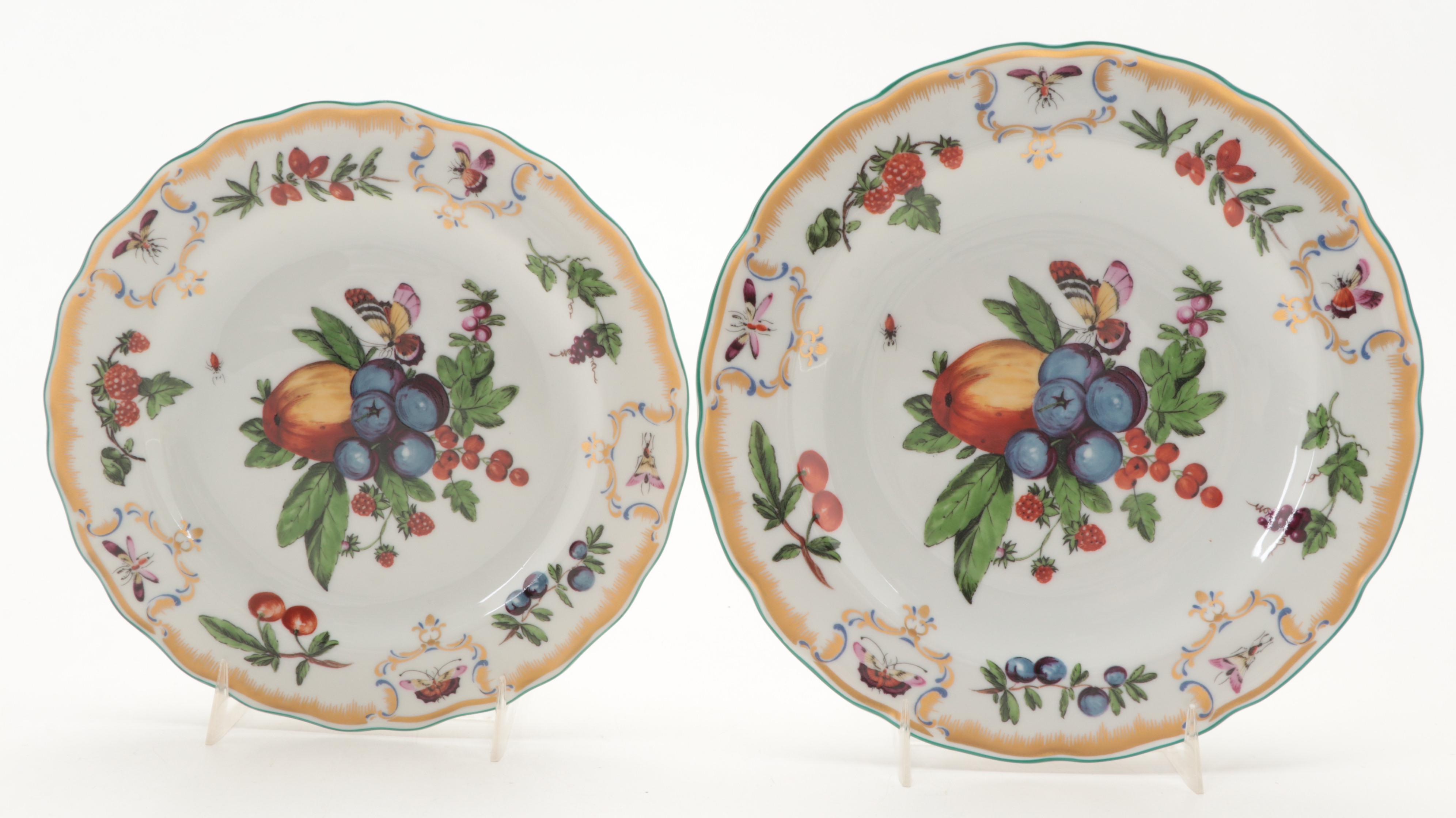 Mottahedeh Williamsburg Restoration "Duke of Gloucester" Porcelain Dinnerware