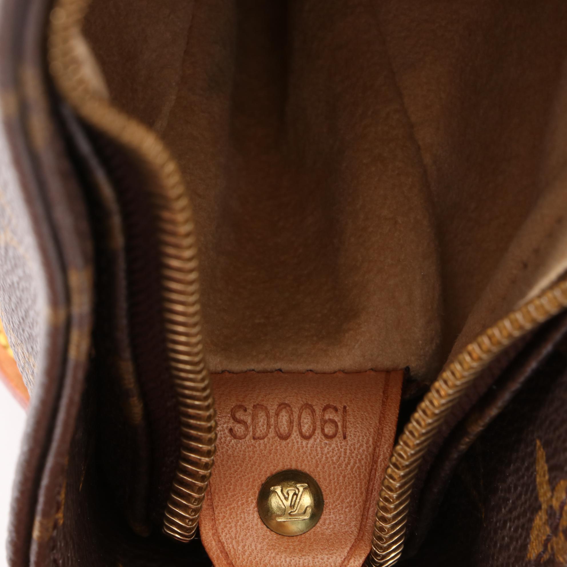 Louis Vuitton Looping Bag in Monogram Canvas