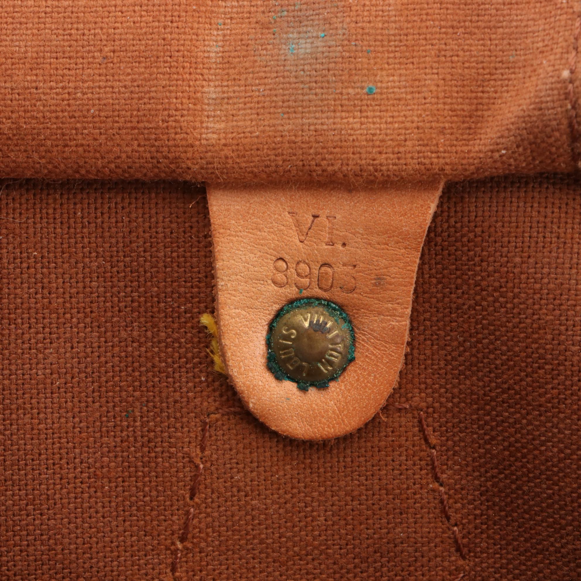 Louis Vuitton Speedy 40 in Monogram Canvas and Vachetta Leather