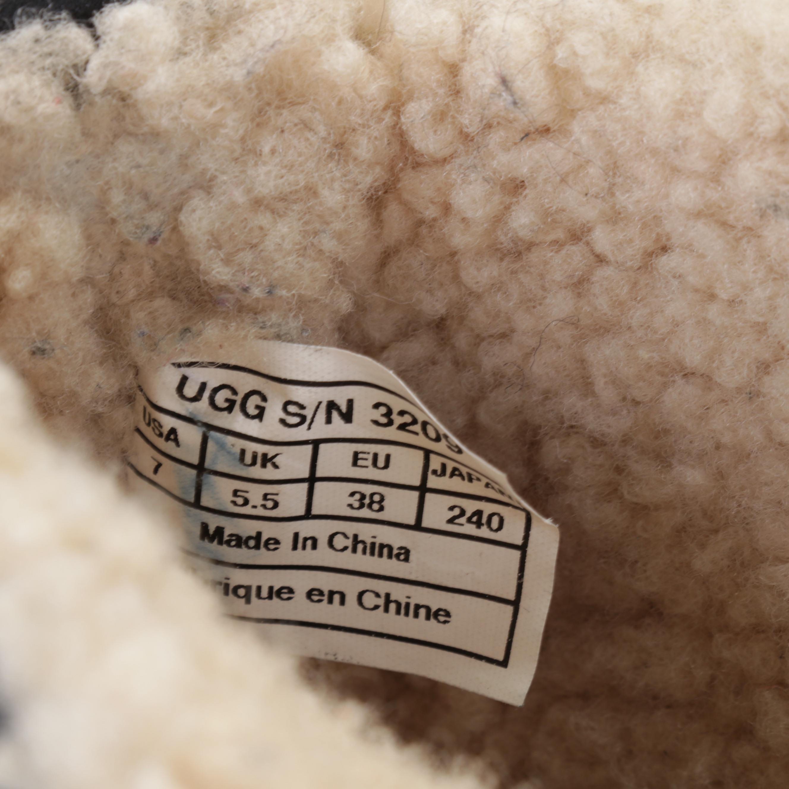 Ugg Australia Savanna Sheepskin Lined Clog Boots in Black Leather