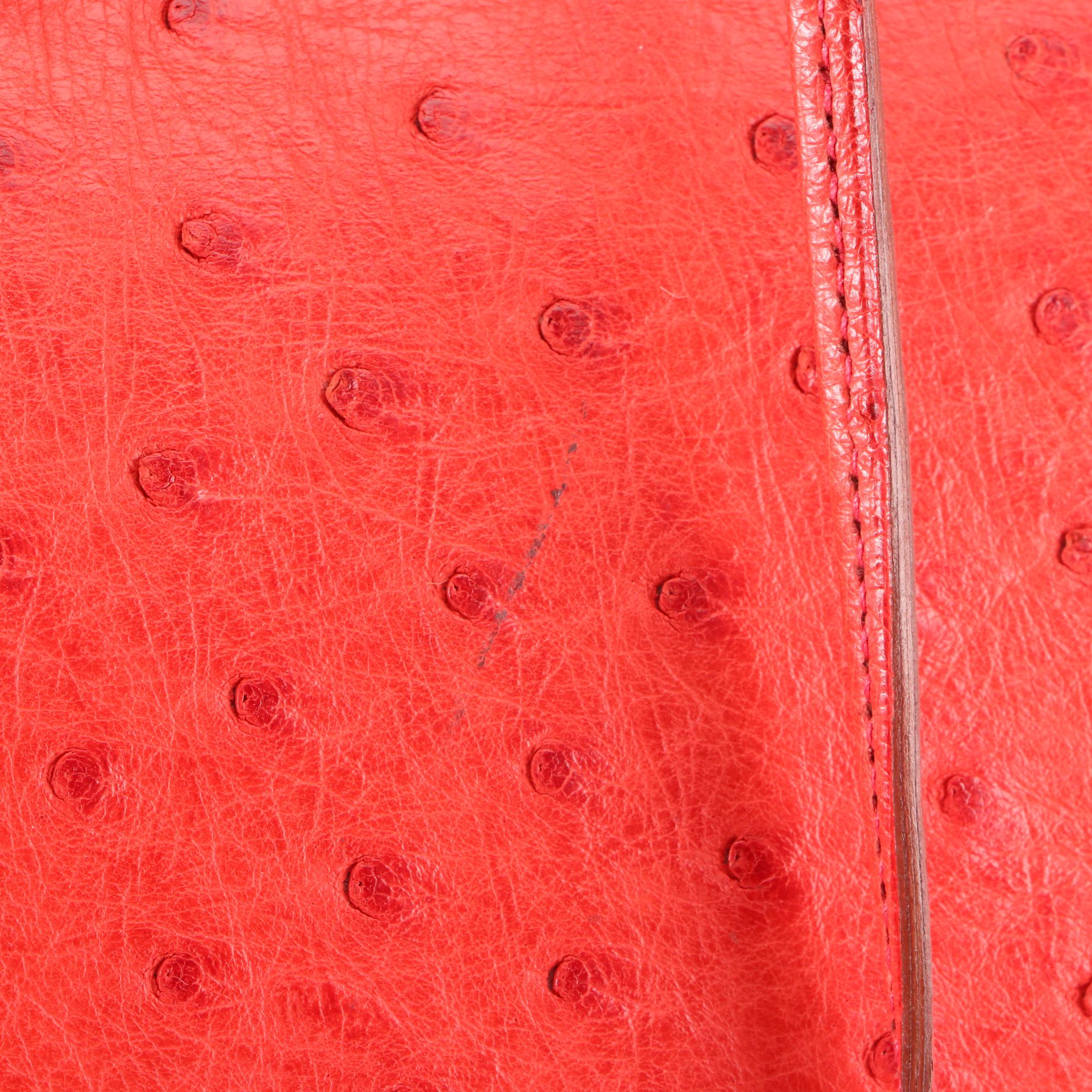 Hermès Birkin 35 Ostrich Leather Satchel in Rouge Vif