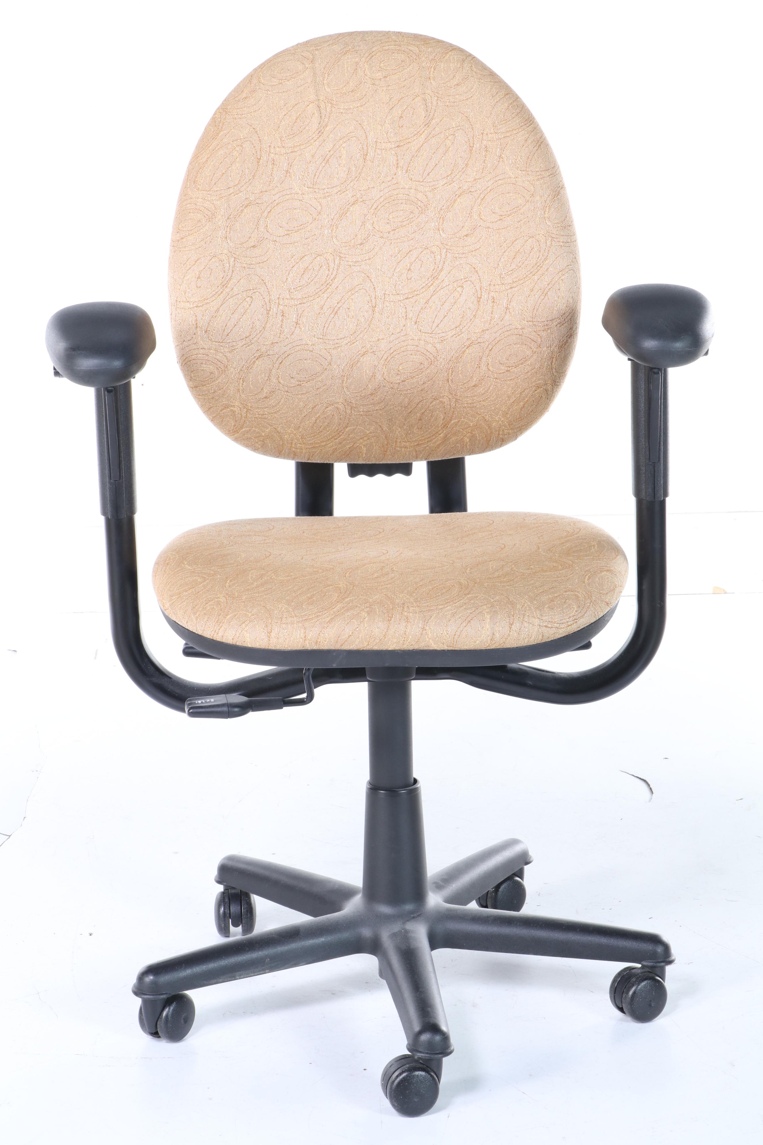 Steelcase Adjustable Swivel Desk Chair, dated 1998
