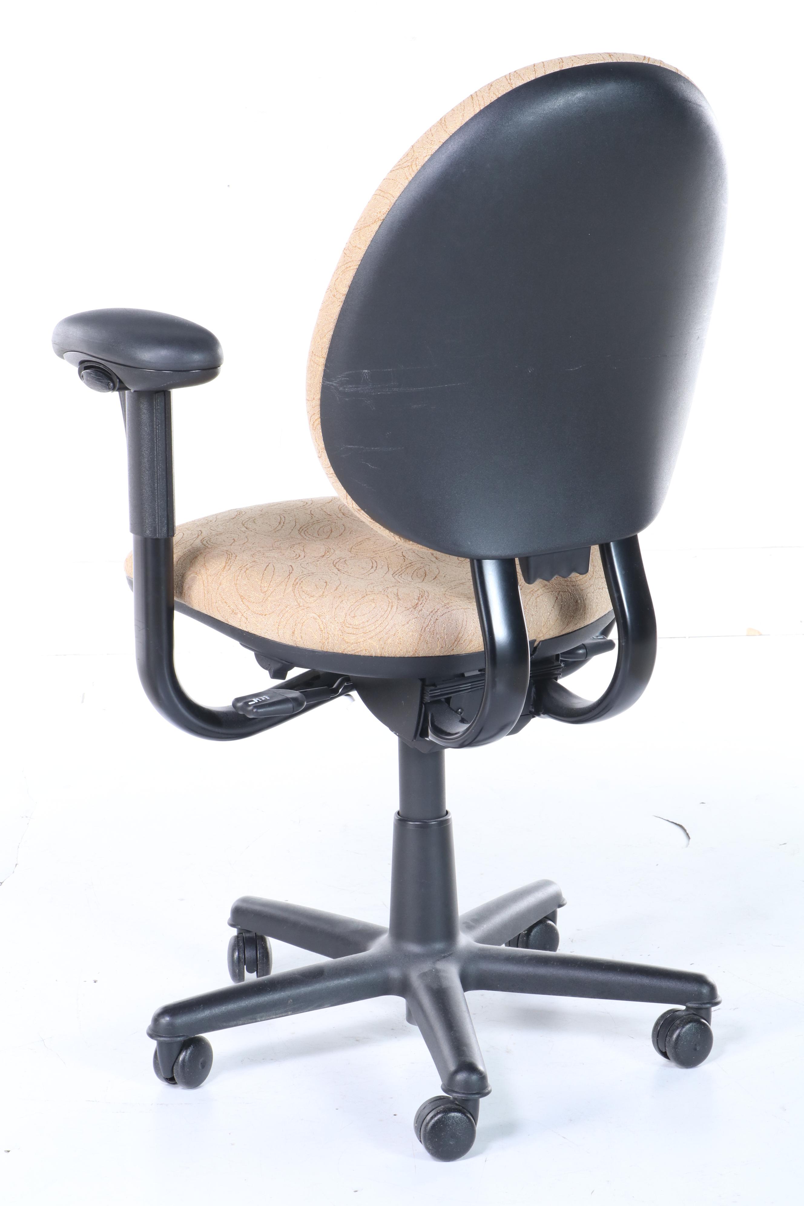 Steelcase Adjustable Swivel Desk Chair, dated 1998