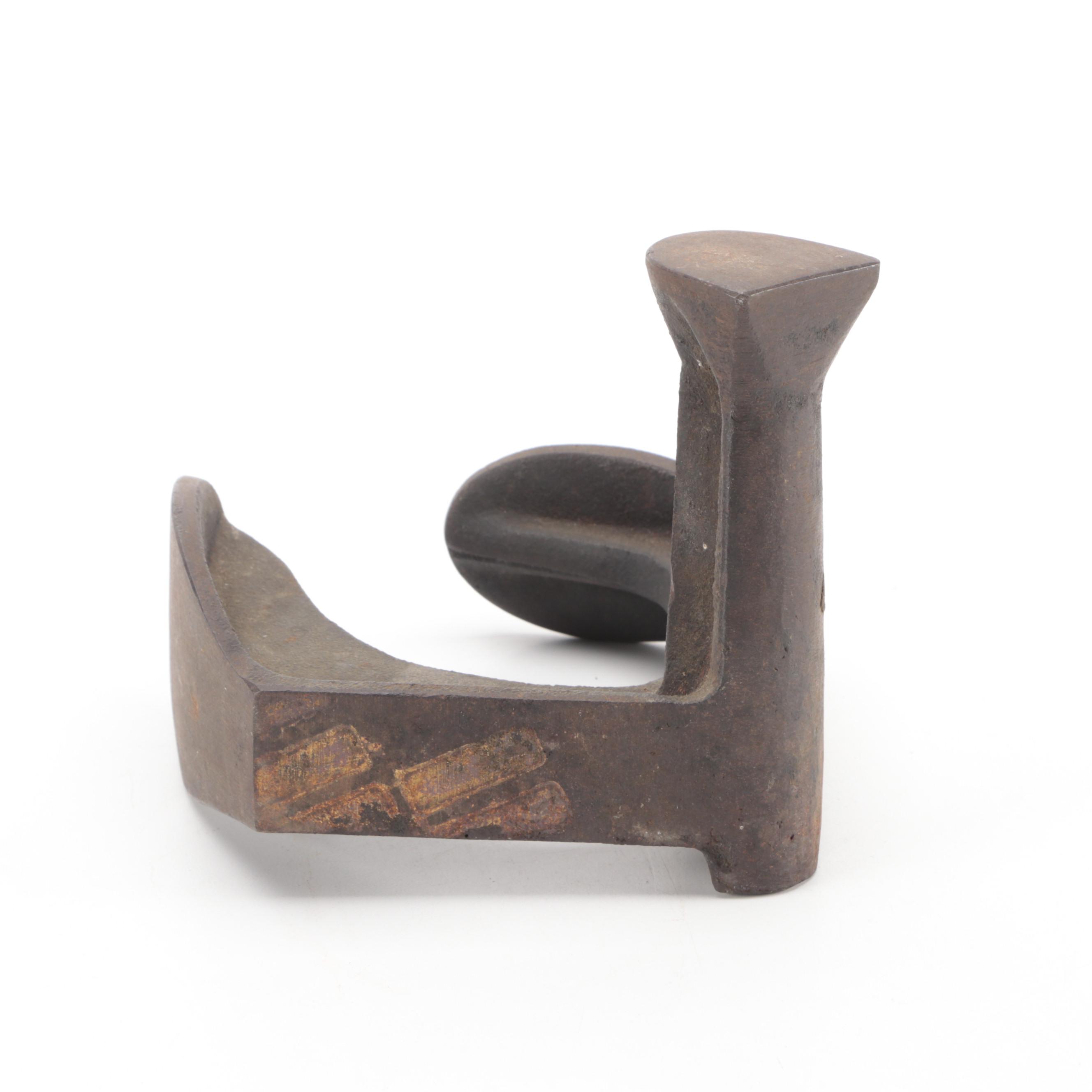 Cast Iron Cobblers Anvil