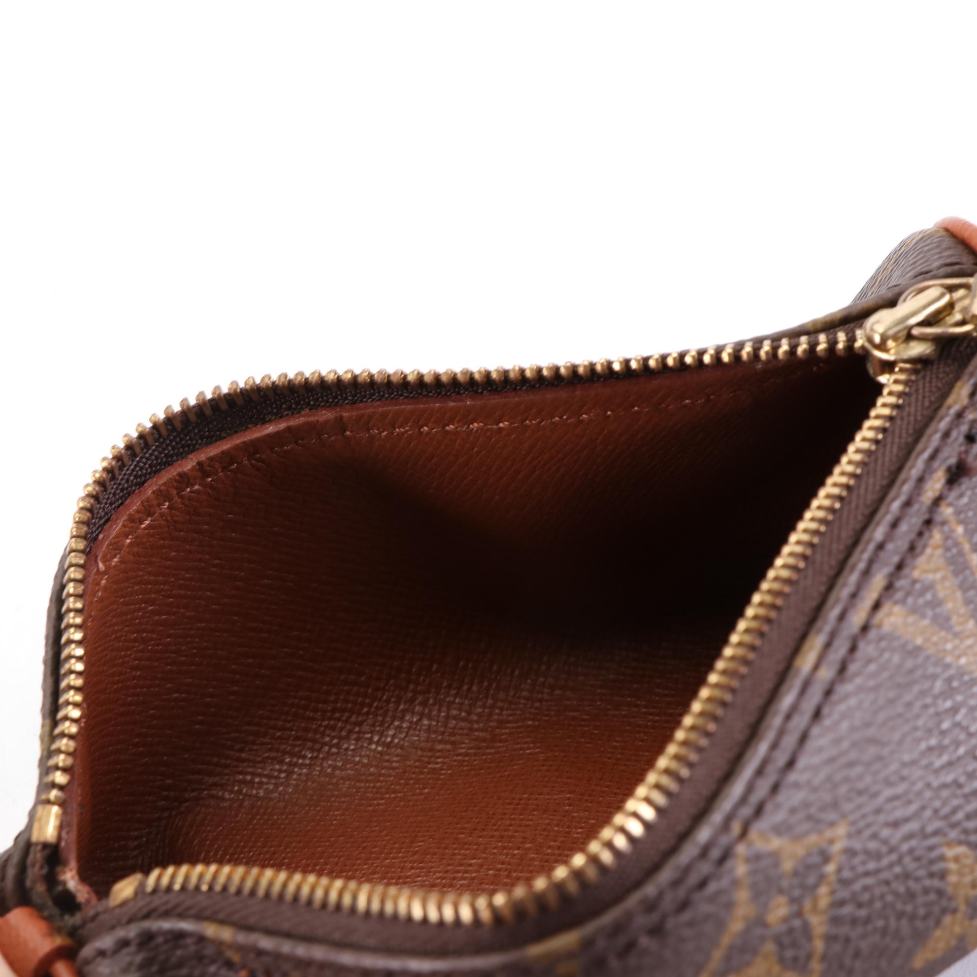 Louis Vuitton Papillon 30 Bag in Monogram Canvas with Pochette