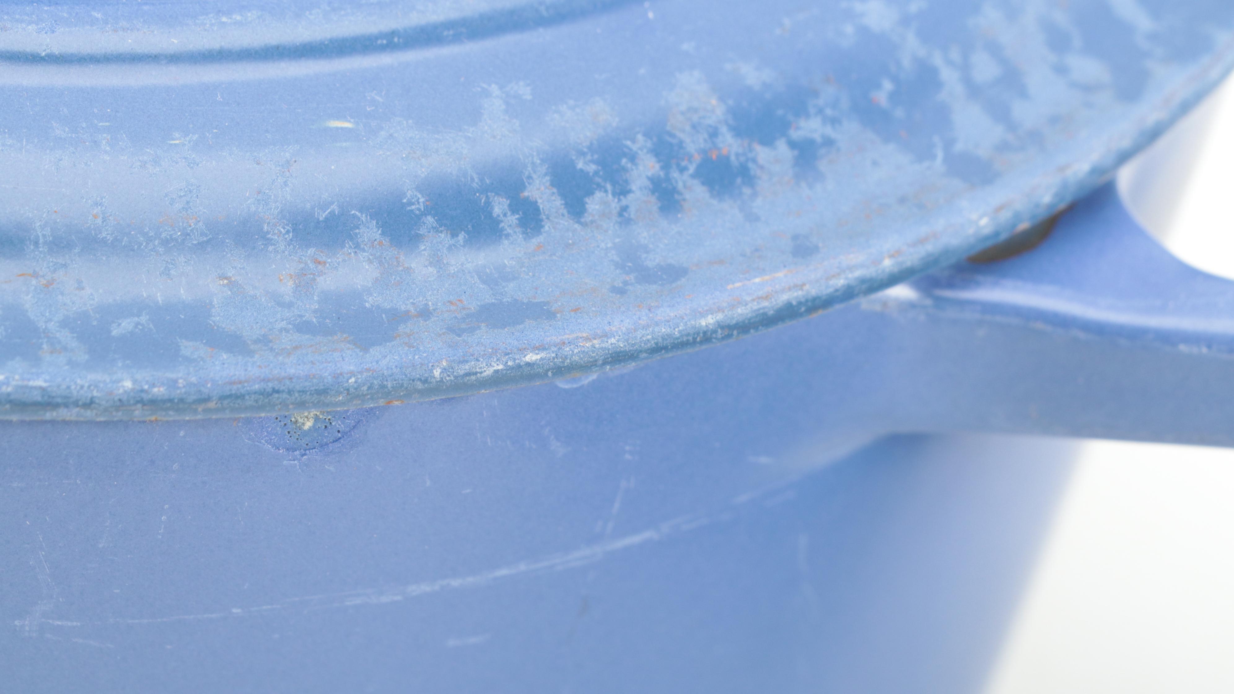 Le Creuset Round 4.2 L Enameled Cast Iron Dutch Oven with Oblong Skillet Grill