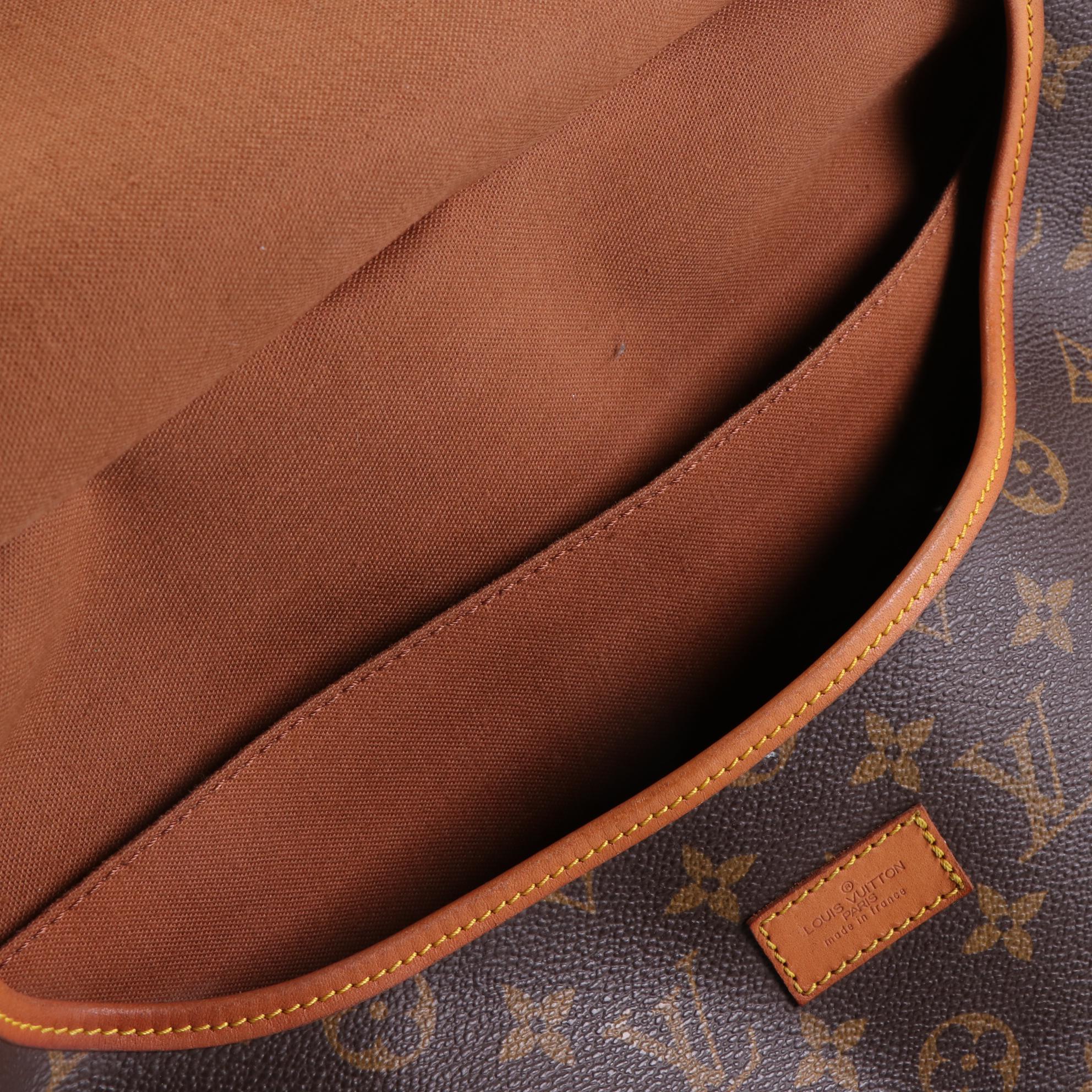Louis Vuitton Saumur 35 in Monogram Canvas