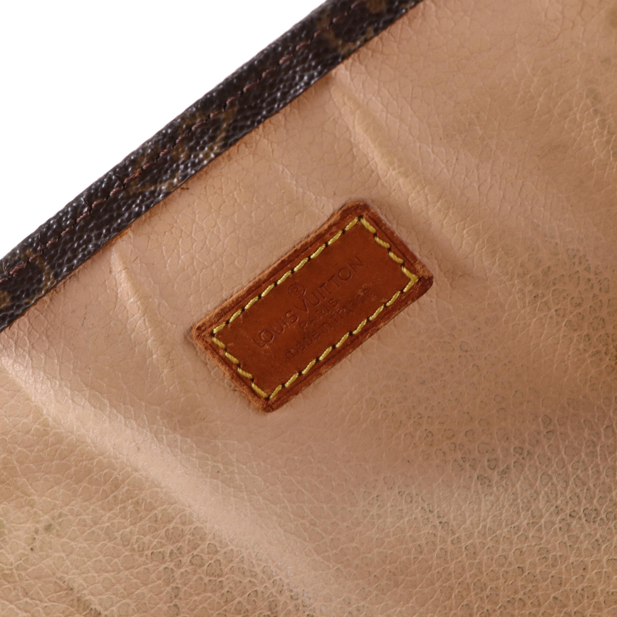 Louis Vuitton Sac Plat in Monogram Canvas and Vachetta Leather