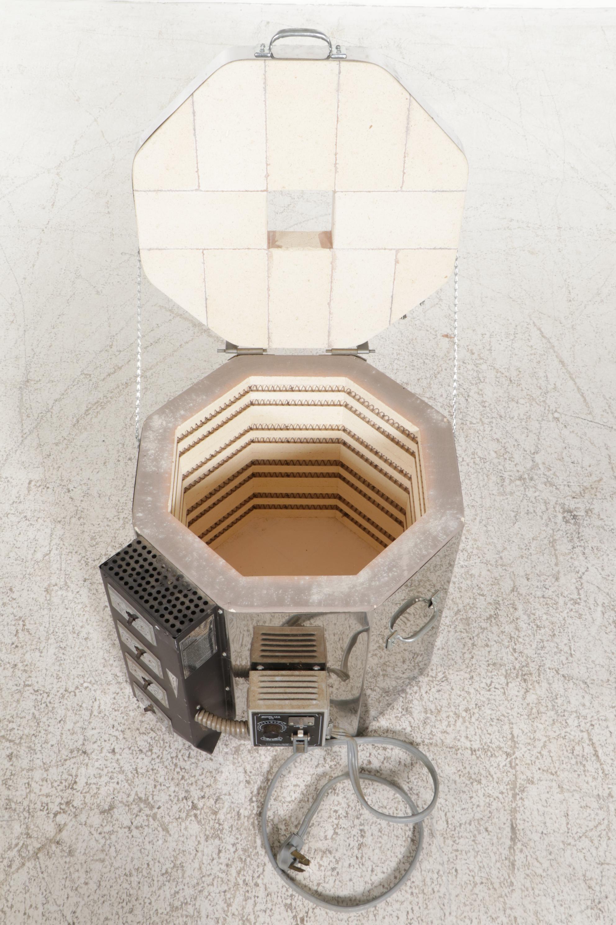 Vulcan Kilns Model 174F Kiln with Model LT-3 Kiln Sitter Control