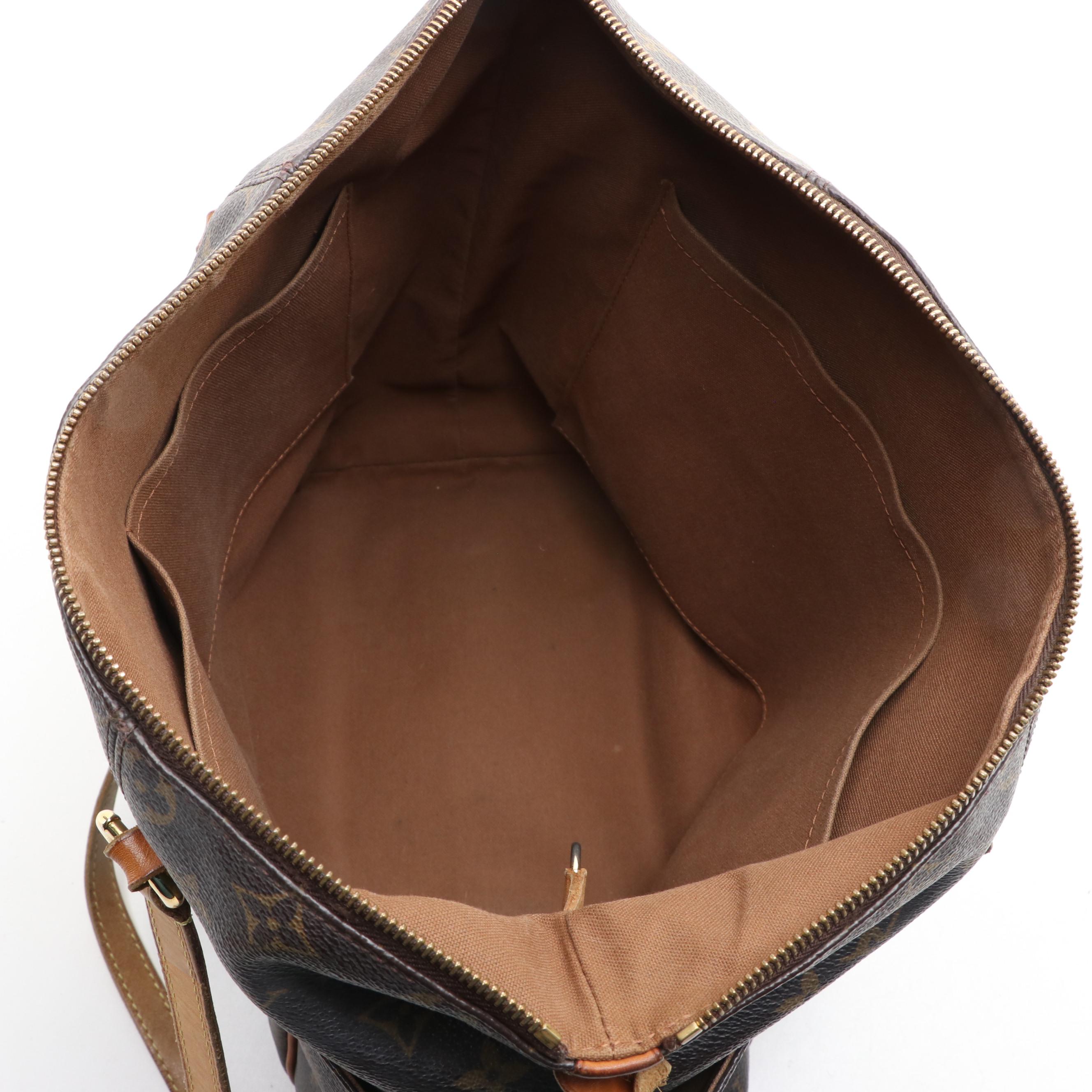 Louis Vuitton Totally MM in Monogram Canvas and Vachetta Leather