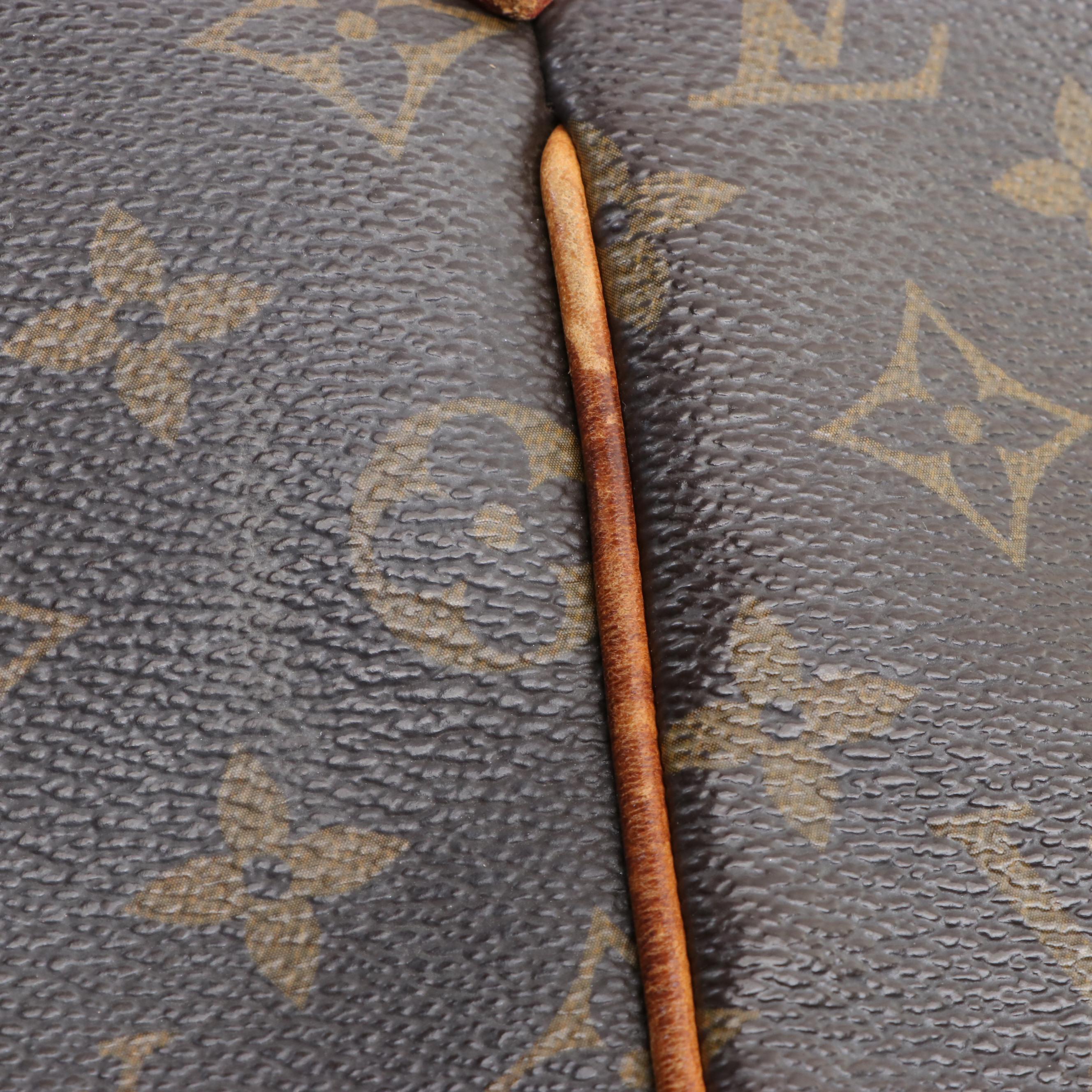 Louis Vuitton Totally MM in Monogram Canvas and Vachetta Leather
