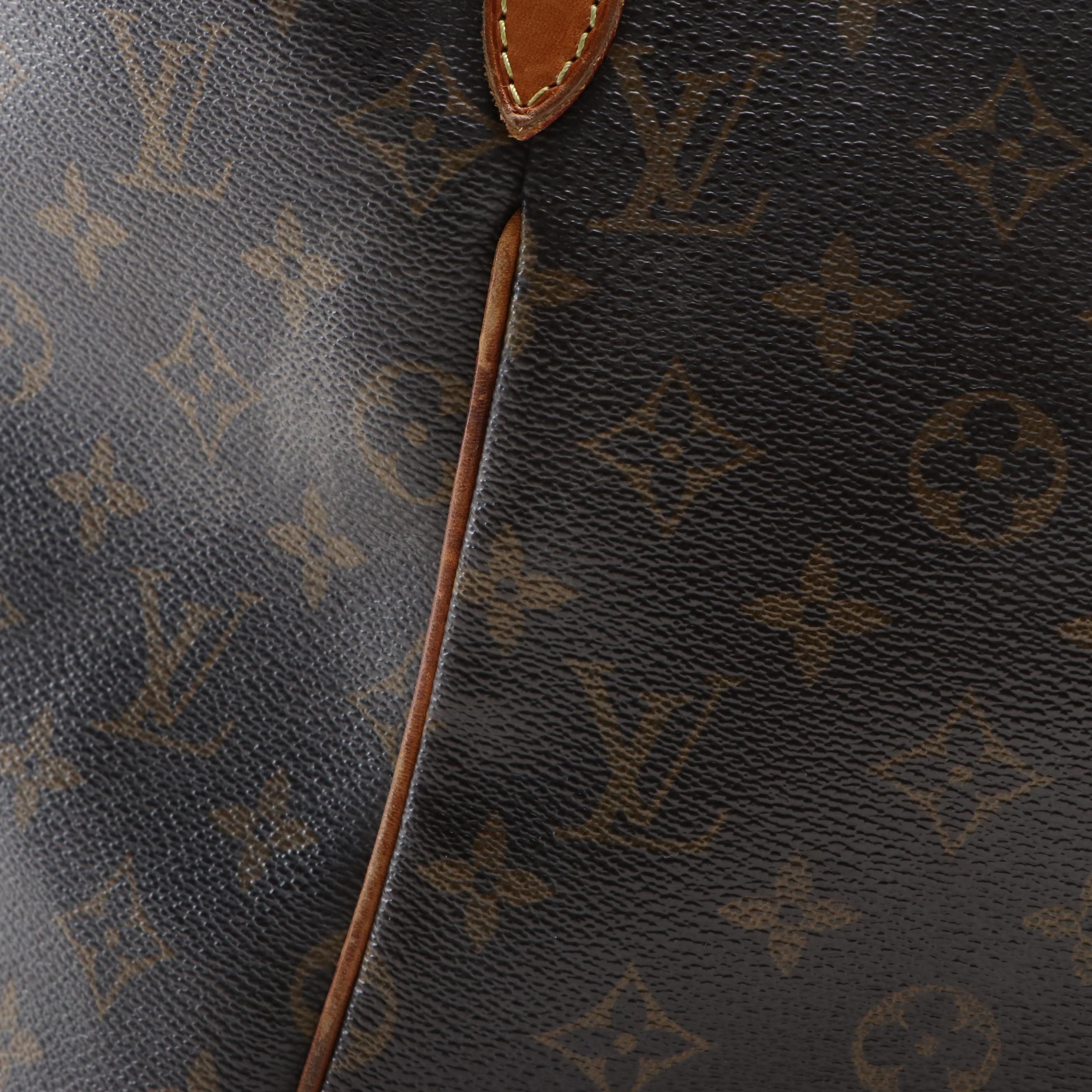 Louis Vuitton Totally MM in Monogram Canvas and Vachetta Leather