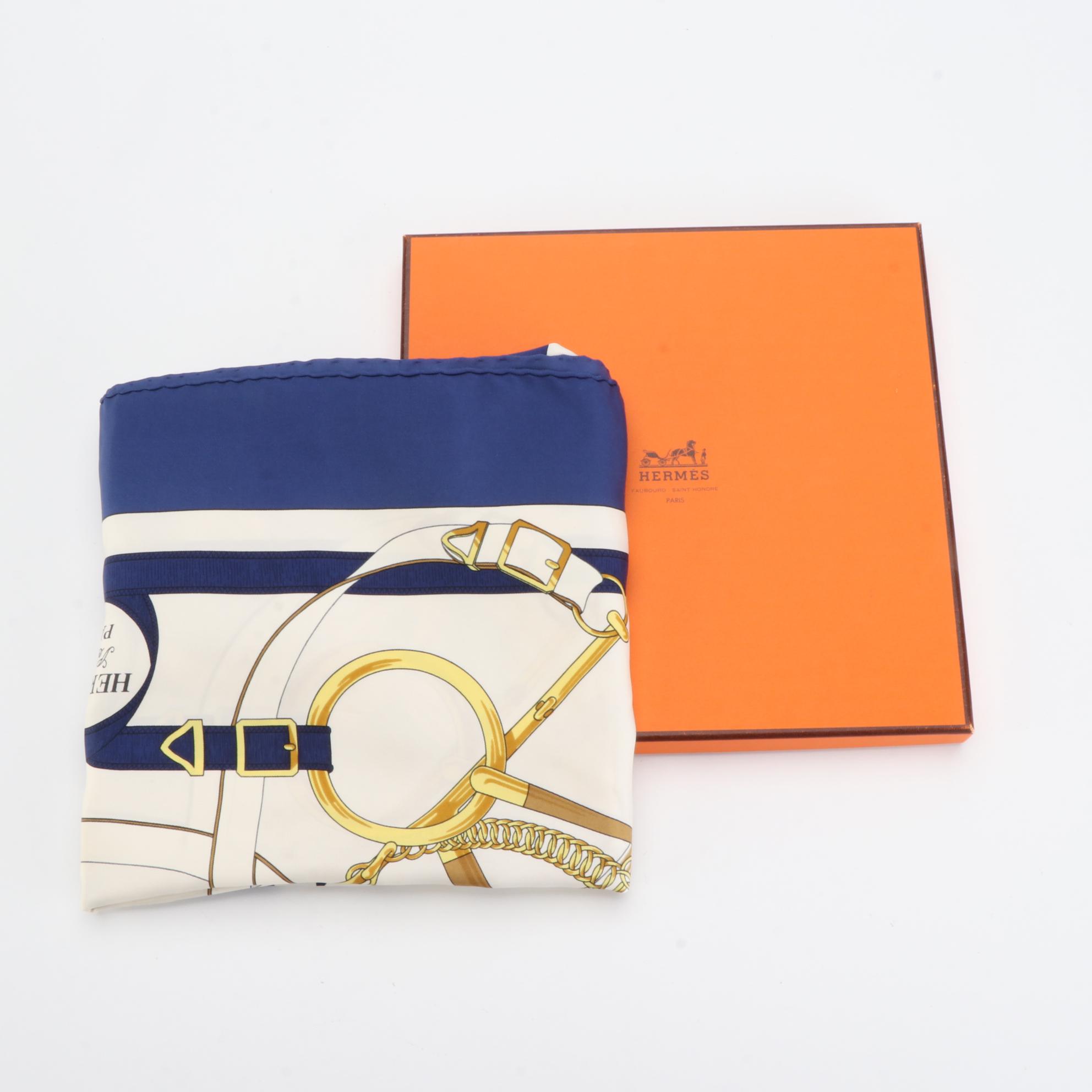 Hermès ''Epron d'Or'' Scarf 90 in Silk Twill with Box