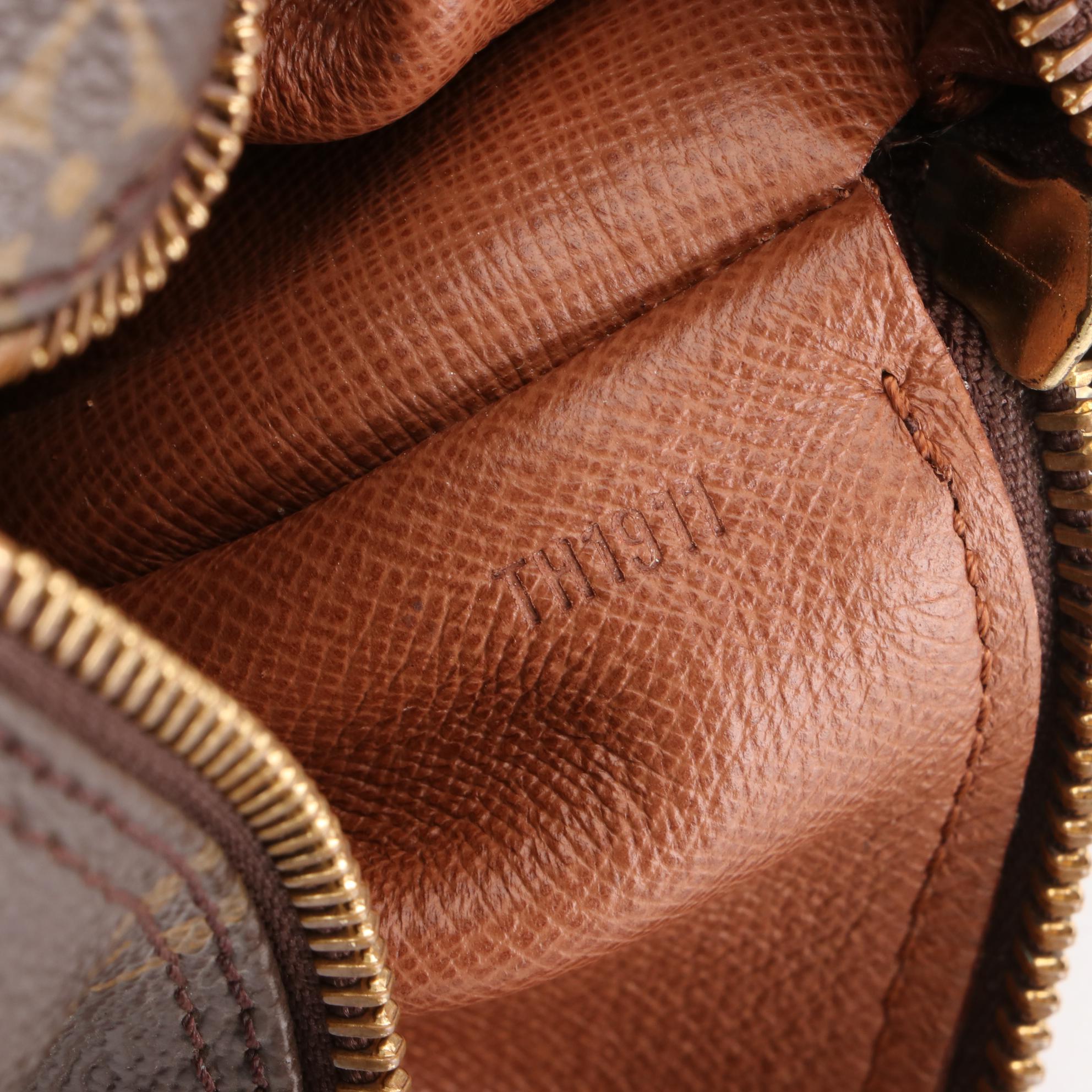 Louis Vuitton Papillon 26 in Monogram Canvas and Brown Leather