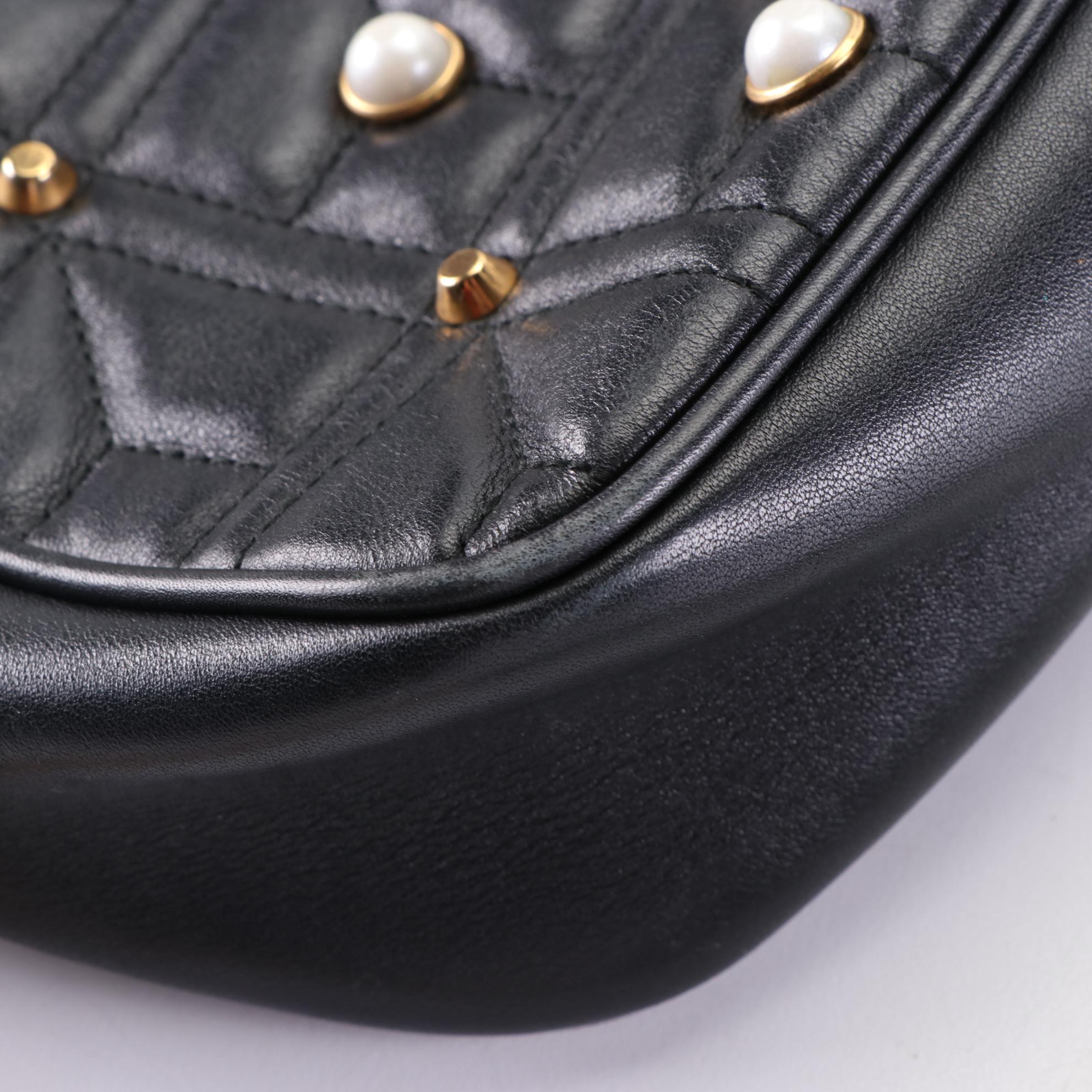 Gucci GG Marmont Imitation Pearl Small Shoulder Bag in Quilted Leather
