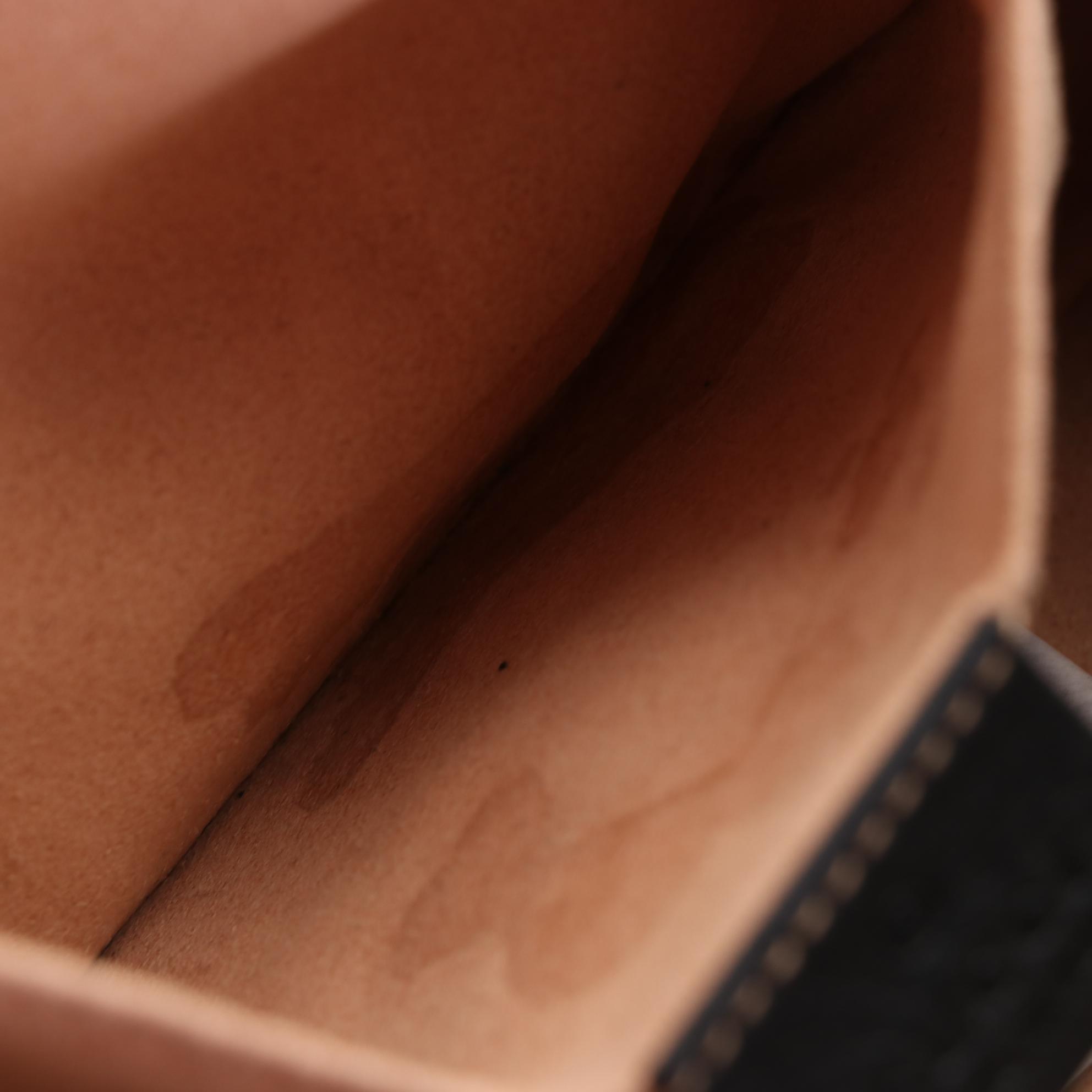 Gucci GG Marmont Imitation Pearl Small Shoulder Bag in Quilted Leather