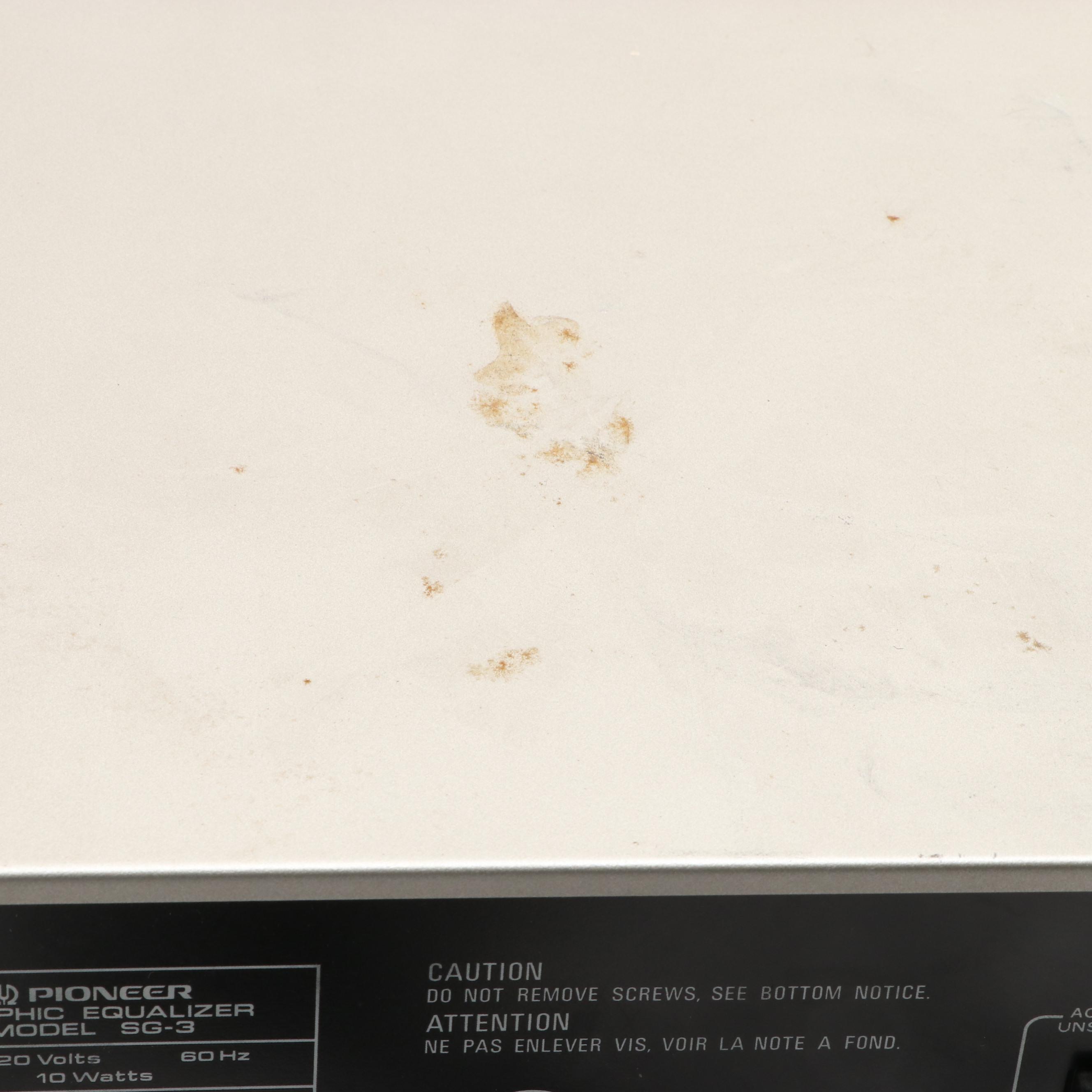 Kenwood KA-3500 Stereo Integrated Amplifier and Pioneer SG-3 Graphic Equalizer