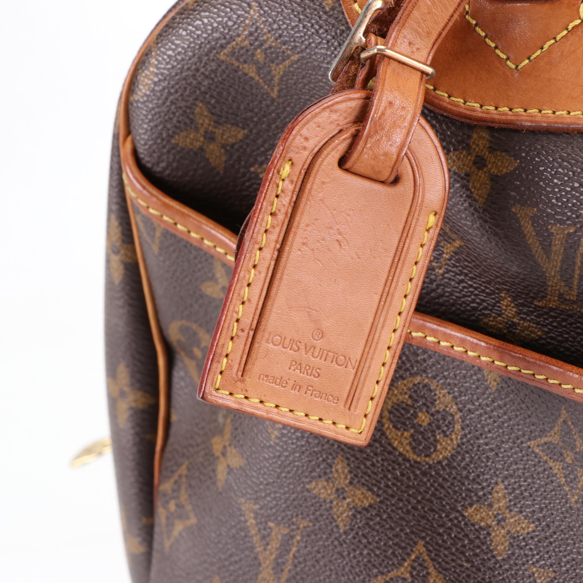 Louis Vuitton Deauville Bag in Monogram Canvas