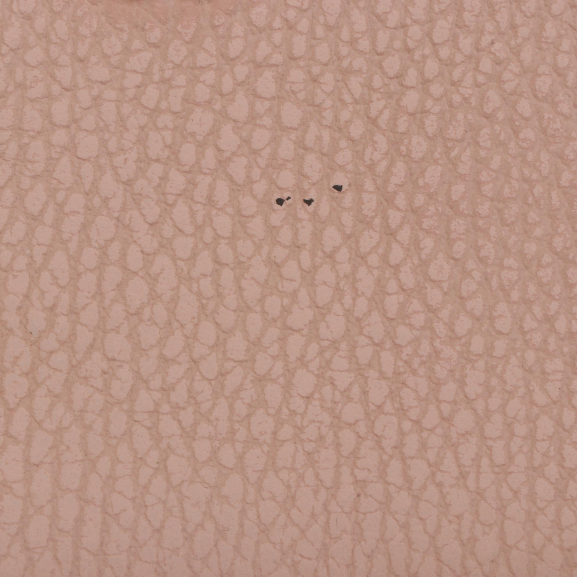 Gucci Marmont Zip Around Wallet in Pink Grained Leather