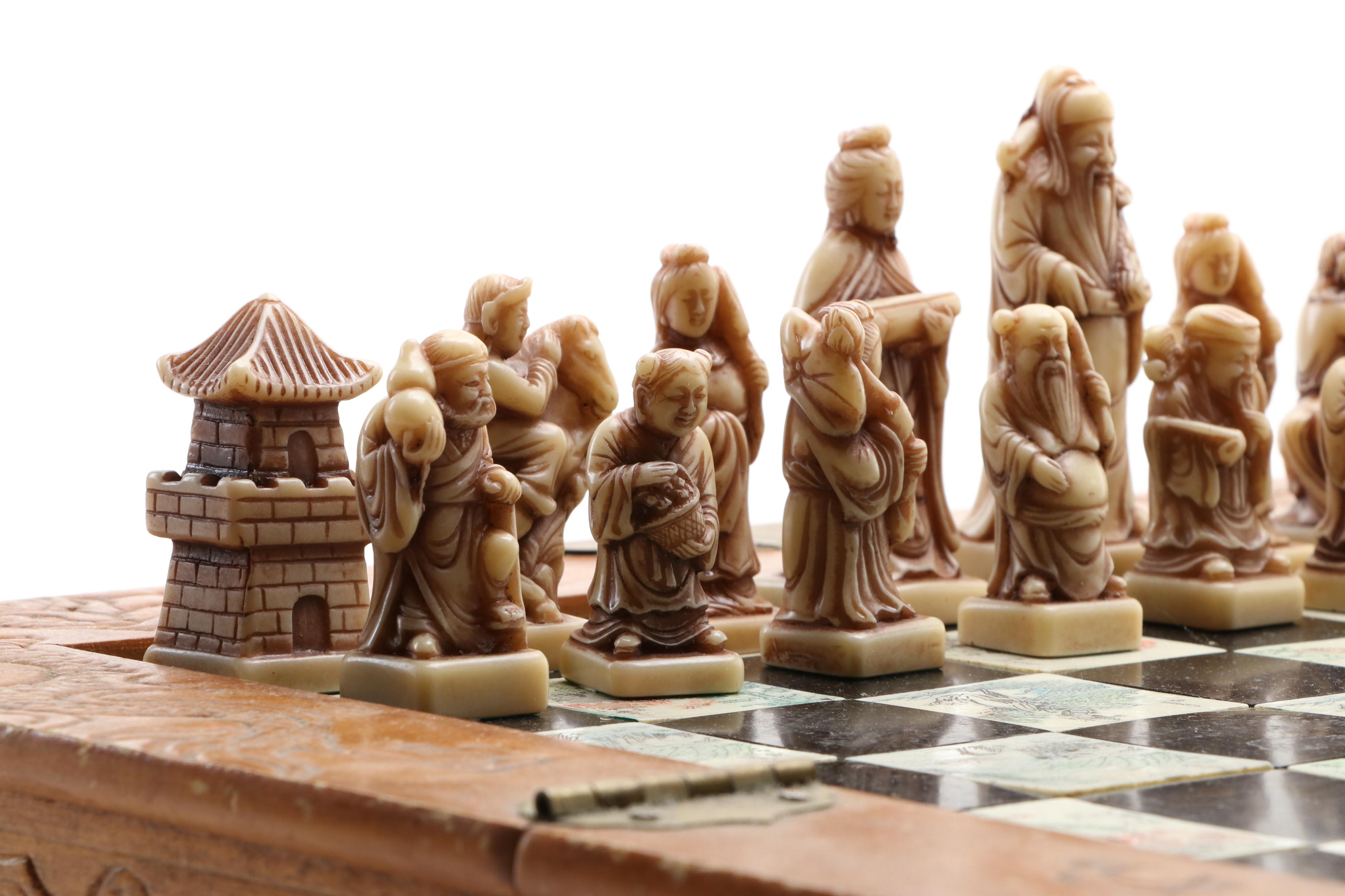 Chinese Dynasty Style Travel Chess Set with Resin Pieces and Wood Game Board