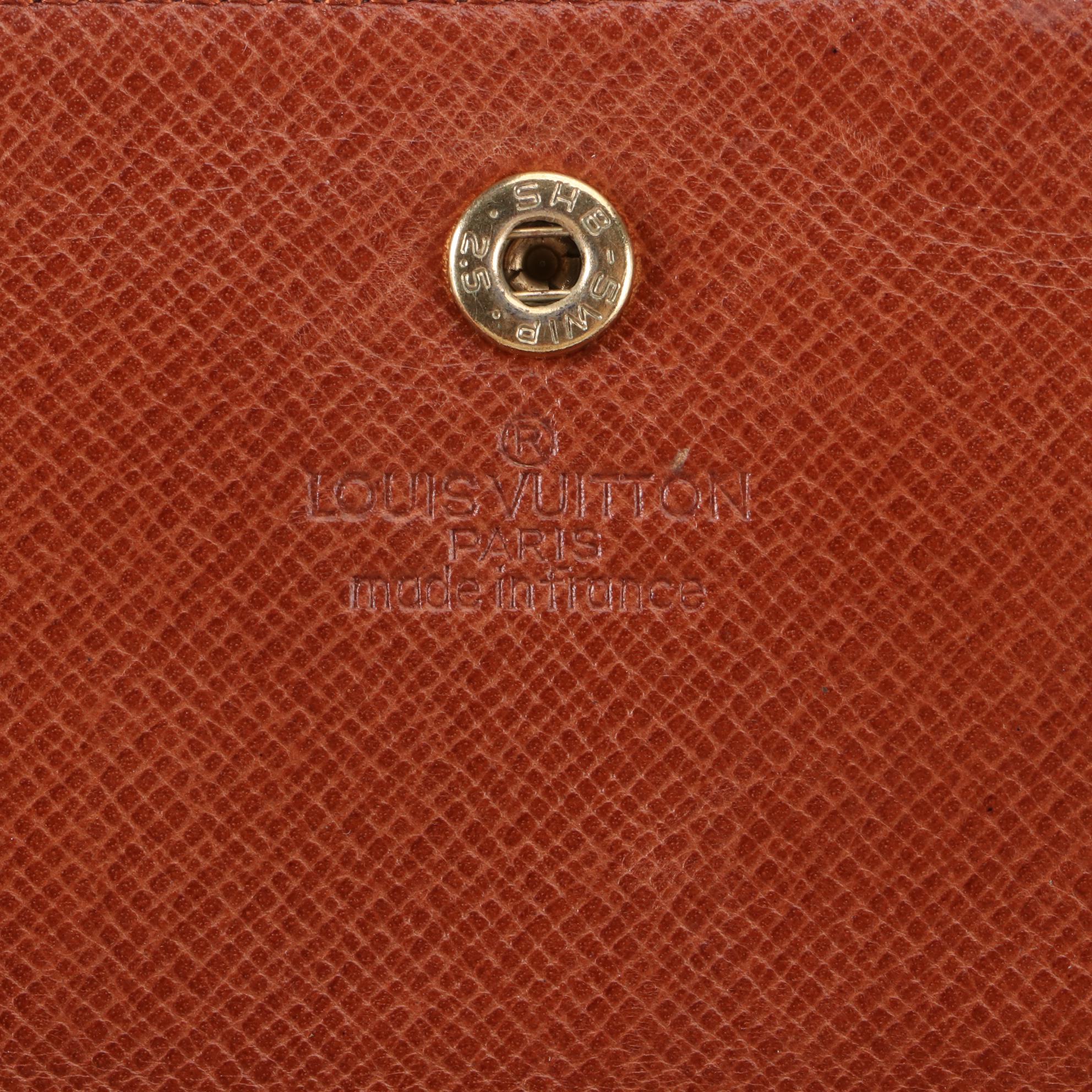 Louis Vuitton International Organizer Wallet in Monogram Canvas/Leather