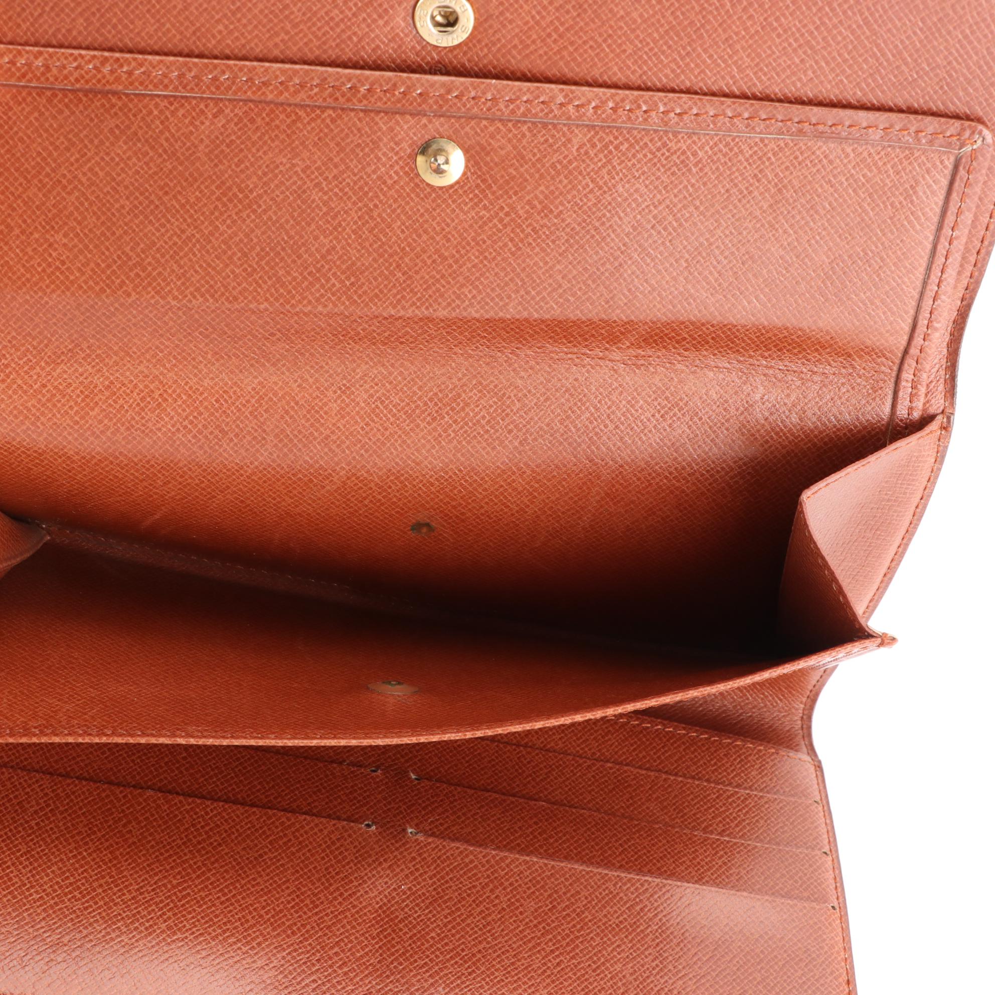 Louis Vuitton International Organizer Wallet in Monogram Canvas/Leather