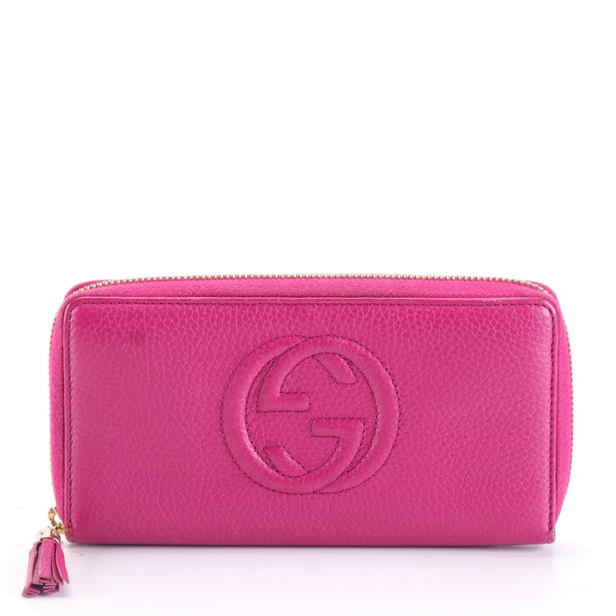 Gucci Soho Zip-Around Wallet in Fuchsia Calfskin Leather with Tassel