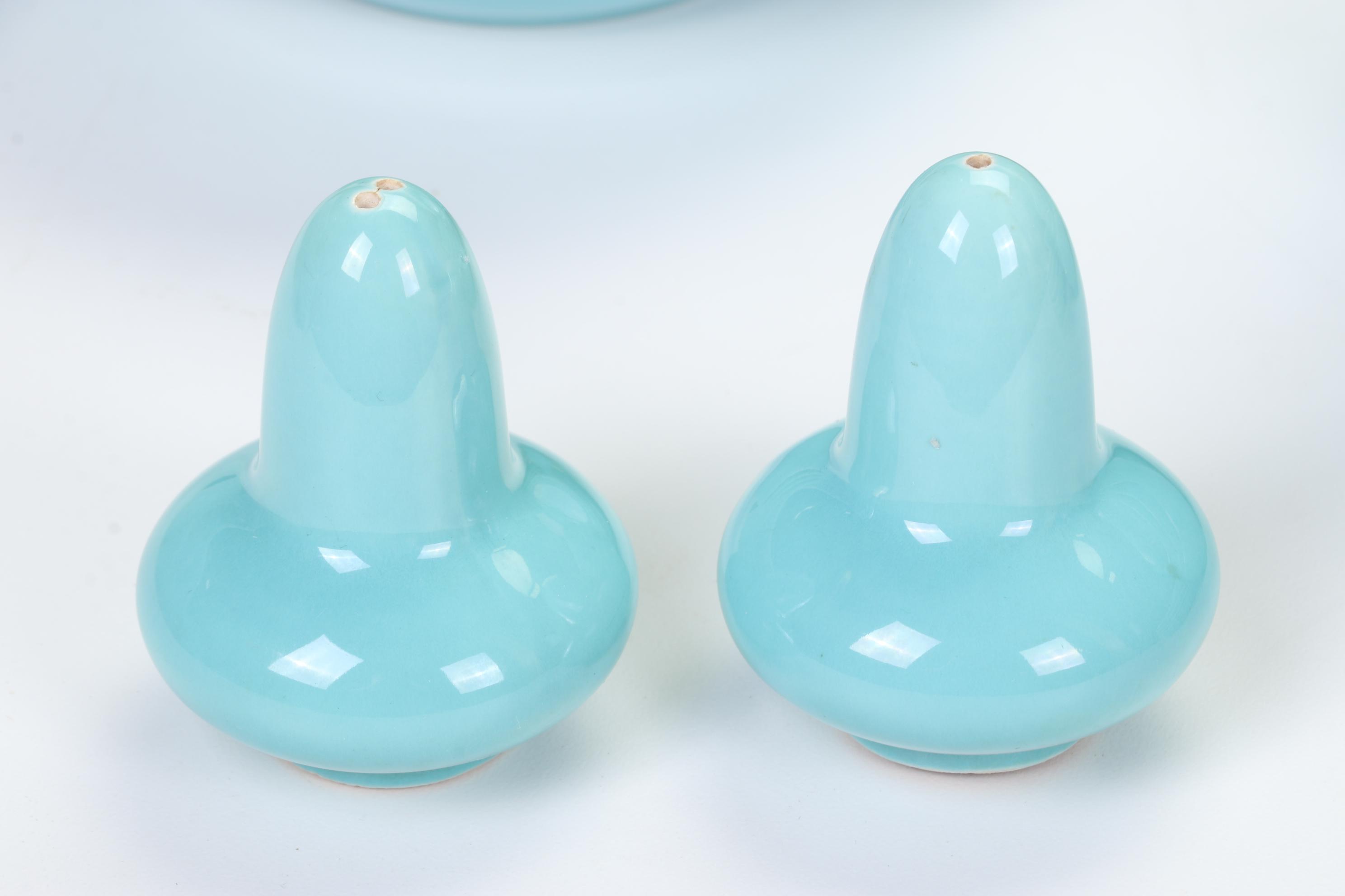 Franciscan  Earthenware "El Patio" Turquoise Dinnerware, 1934-1950