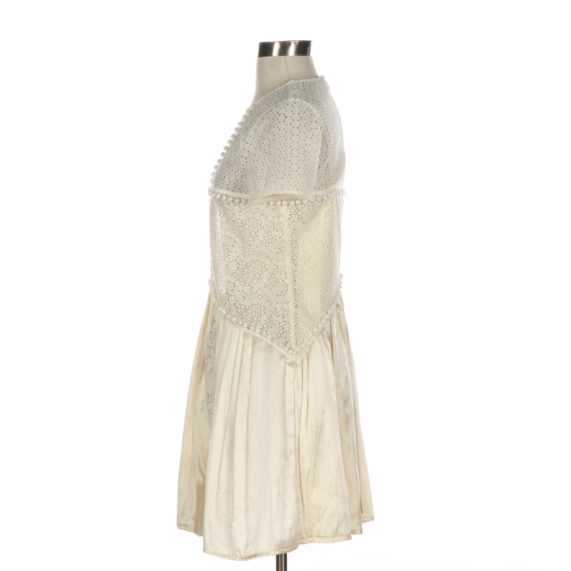 Burberry Prorsum Dress in Lace and Satin