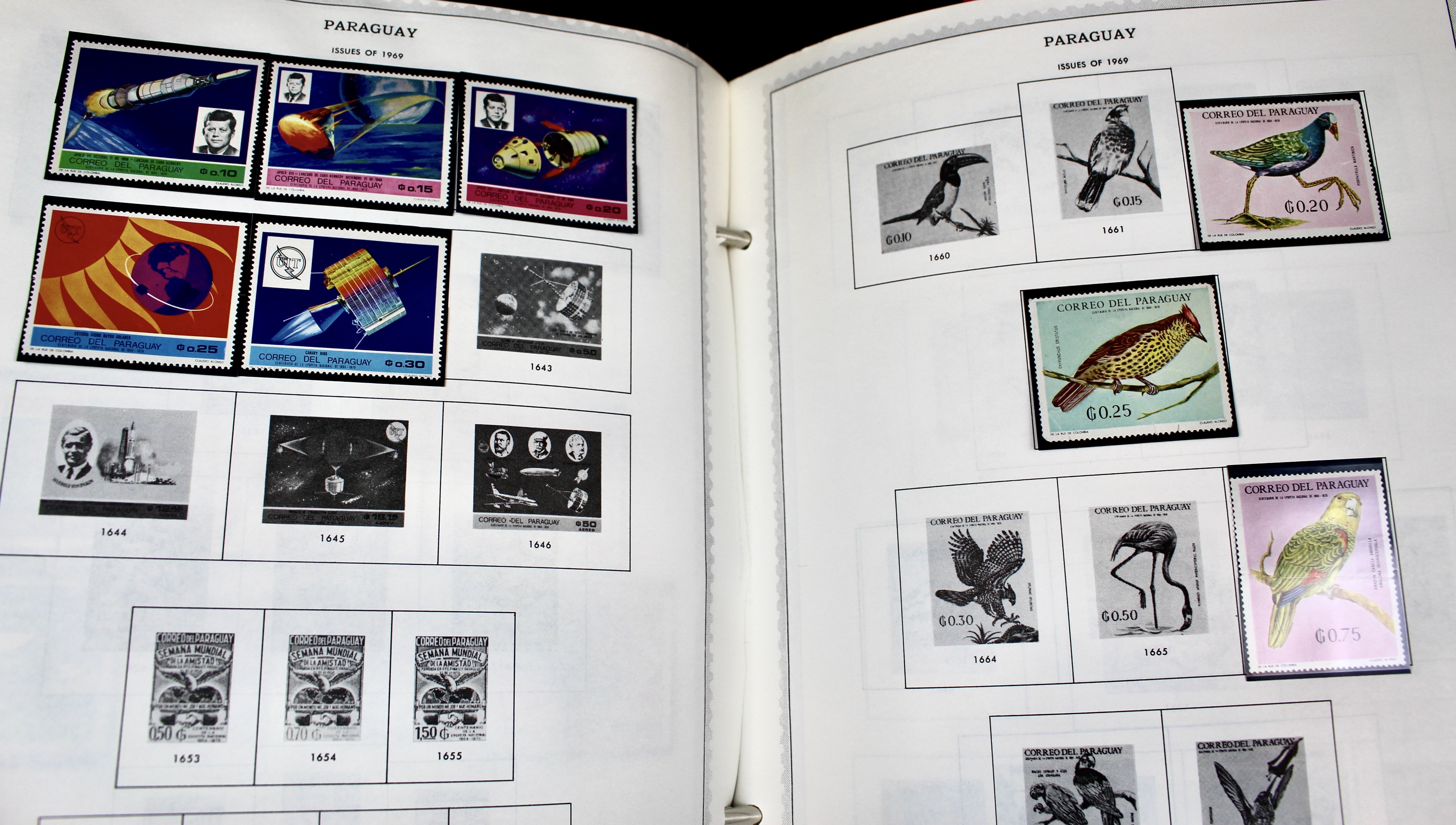 Extensive World wide Stamp Collection In Minkus Supreme Album